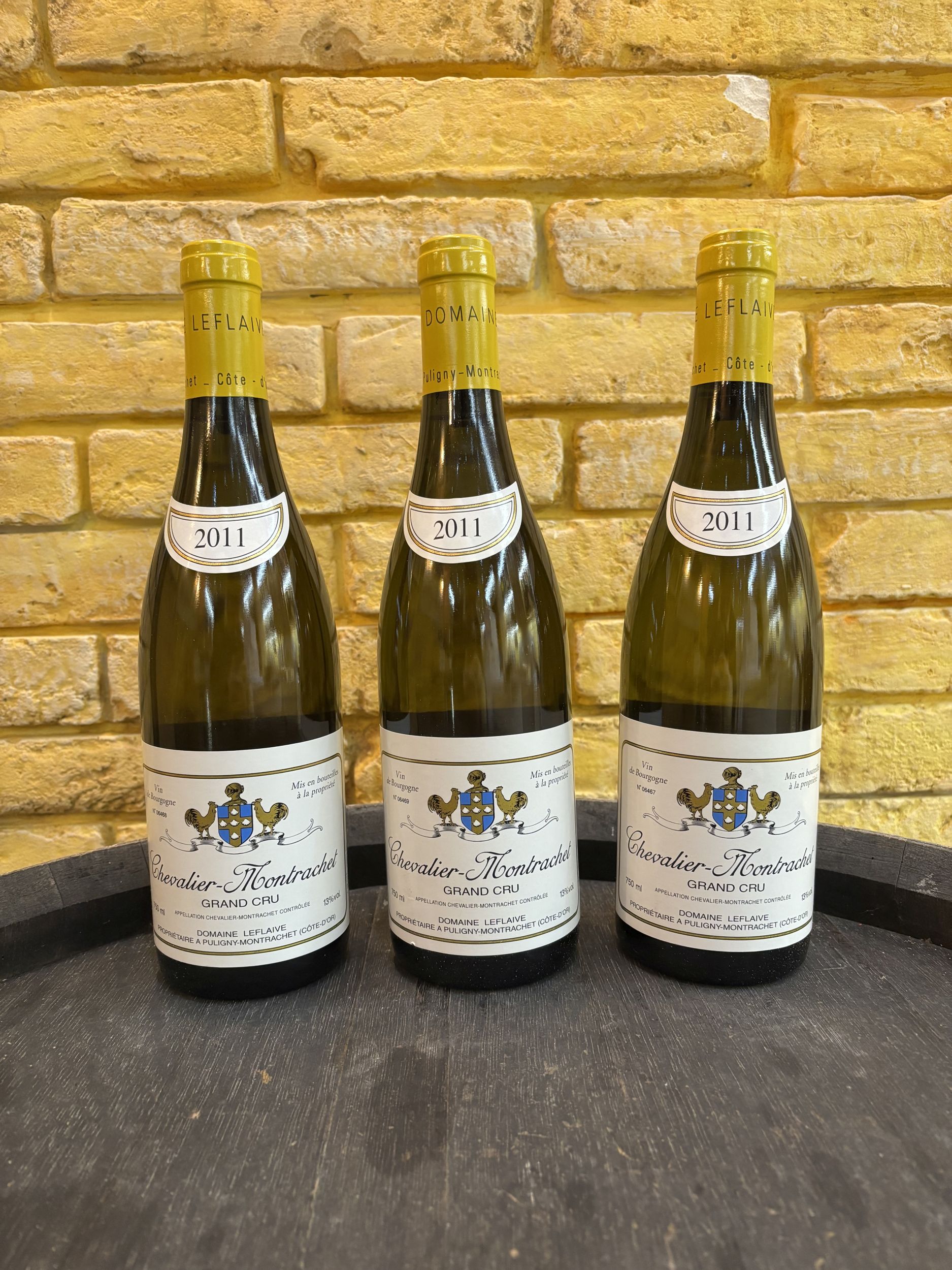 2 bouteilles BLANCS DIVERS :  | H&ocirc;tel Des Ventes de Monte-Carlo
