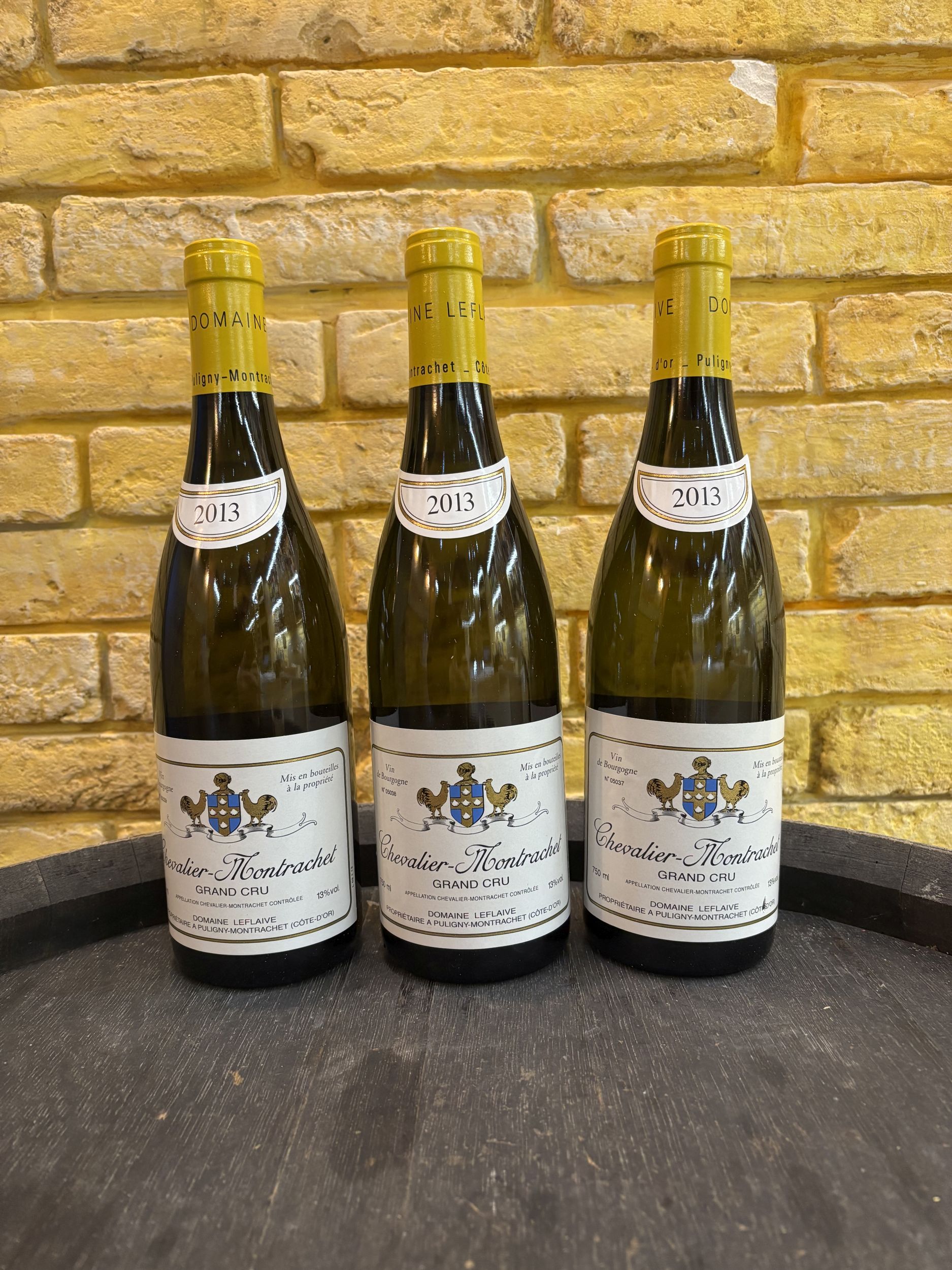 2 bouteilles BLANCS DIVERS :  | H&ocirc;tel Des Ventes de Monte-Carlo