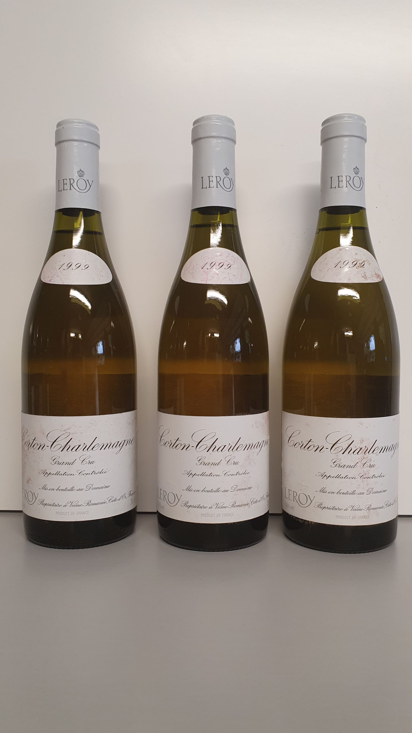 2 bouteilles BLANCS DIVERS :  | H&ocirc;tel Des Ventes de Monte-Carlo