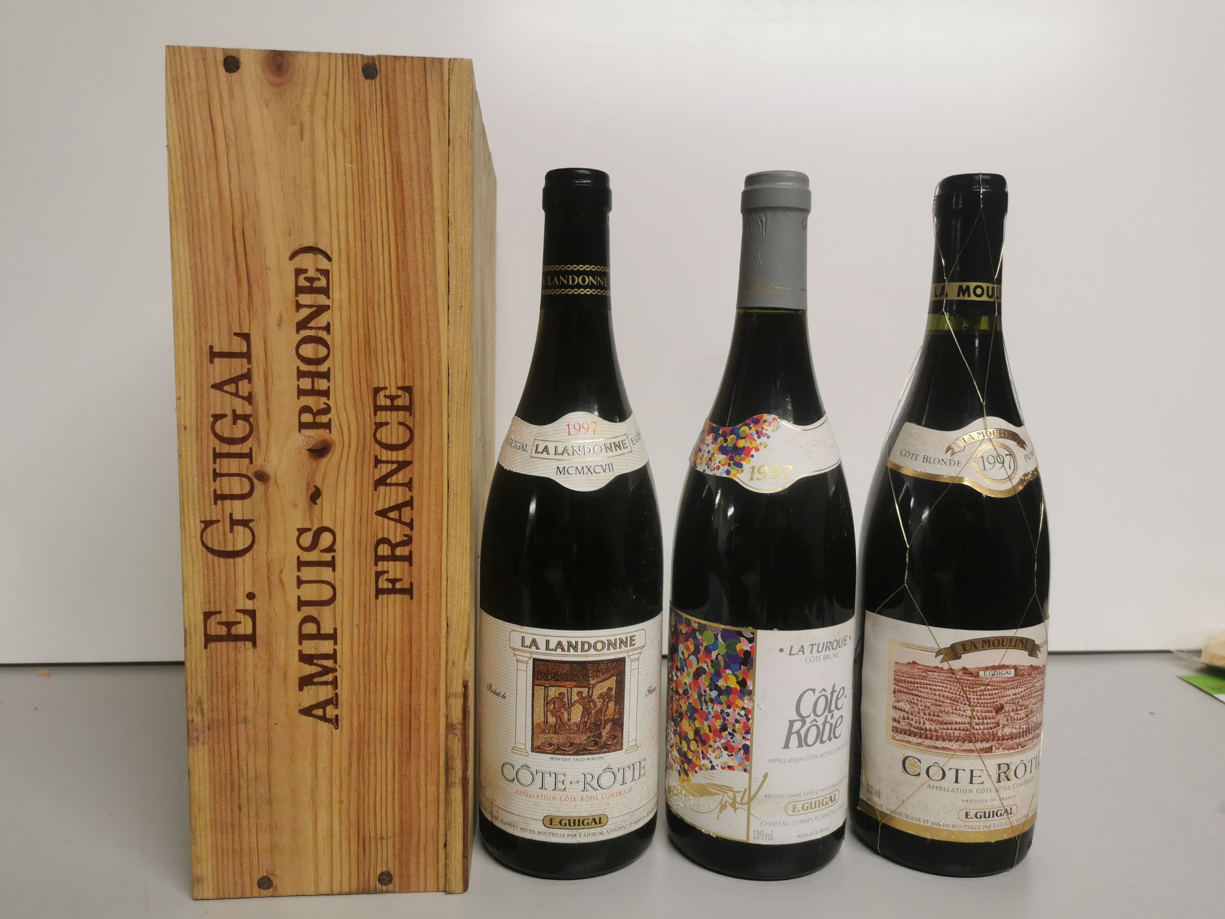 2 bouteilles  AMARONE :  | H&ocirc;tel Des Ventes de Monte-Carlo