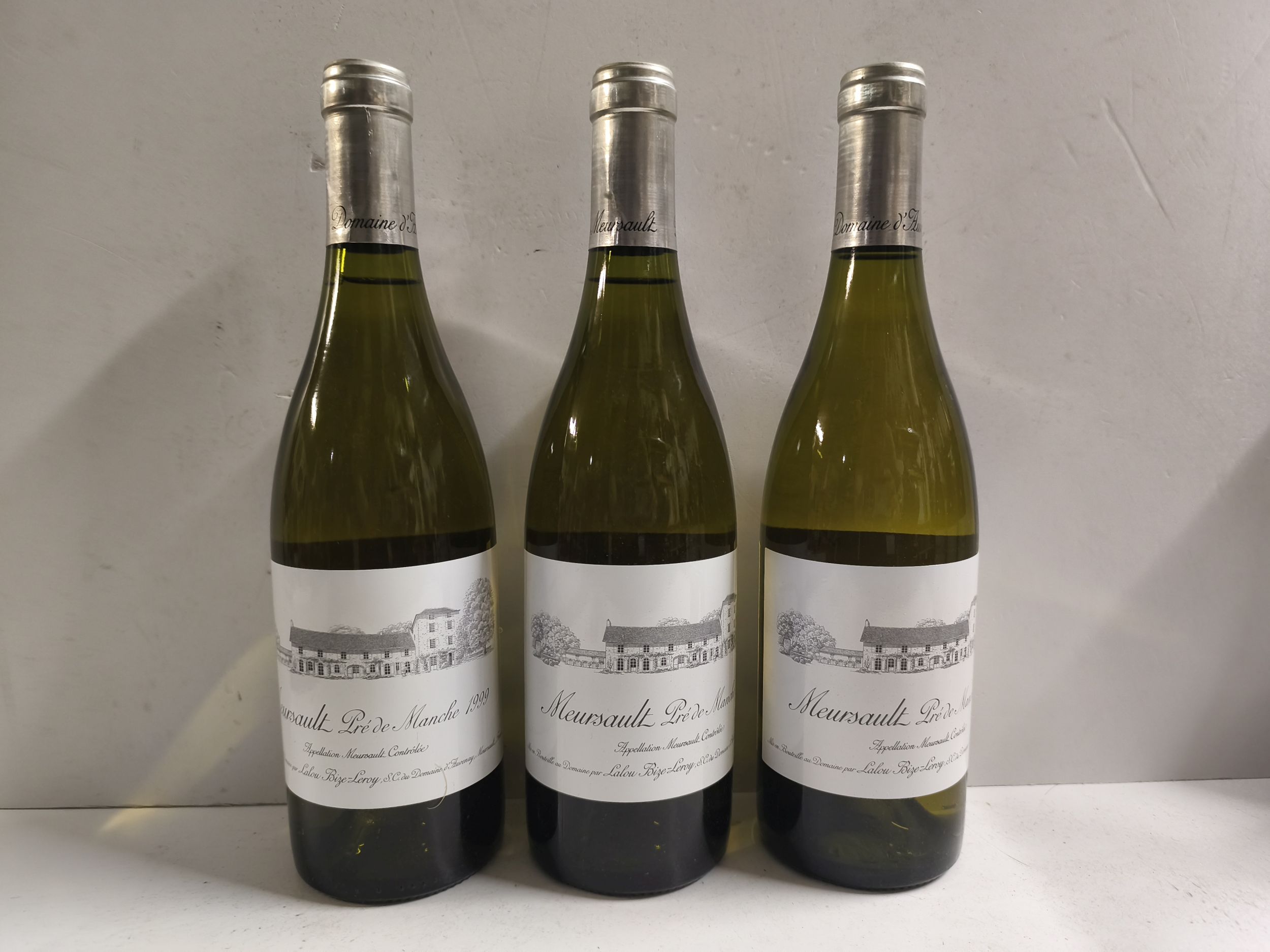 2 bouteilles BLANCS DIVERS :  | H&ocirc;tel Des Ventes de Monte-Carlo