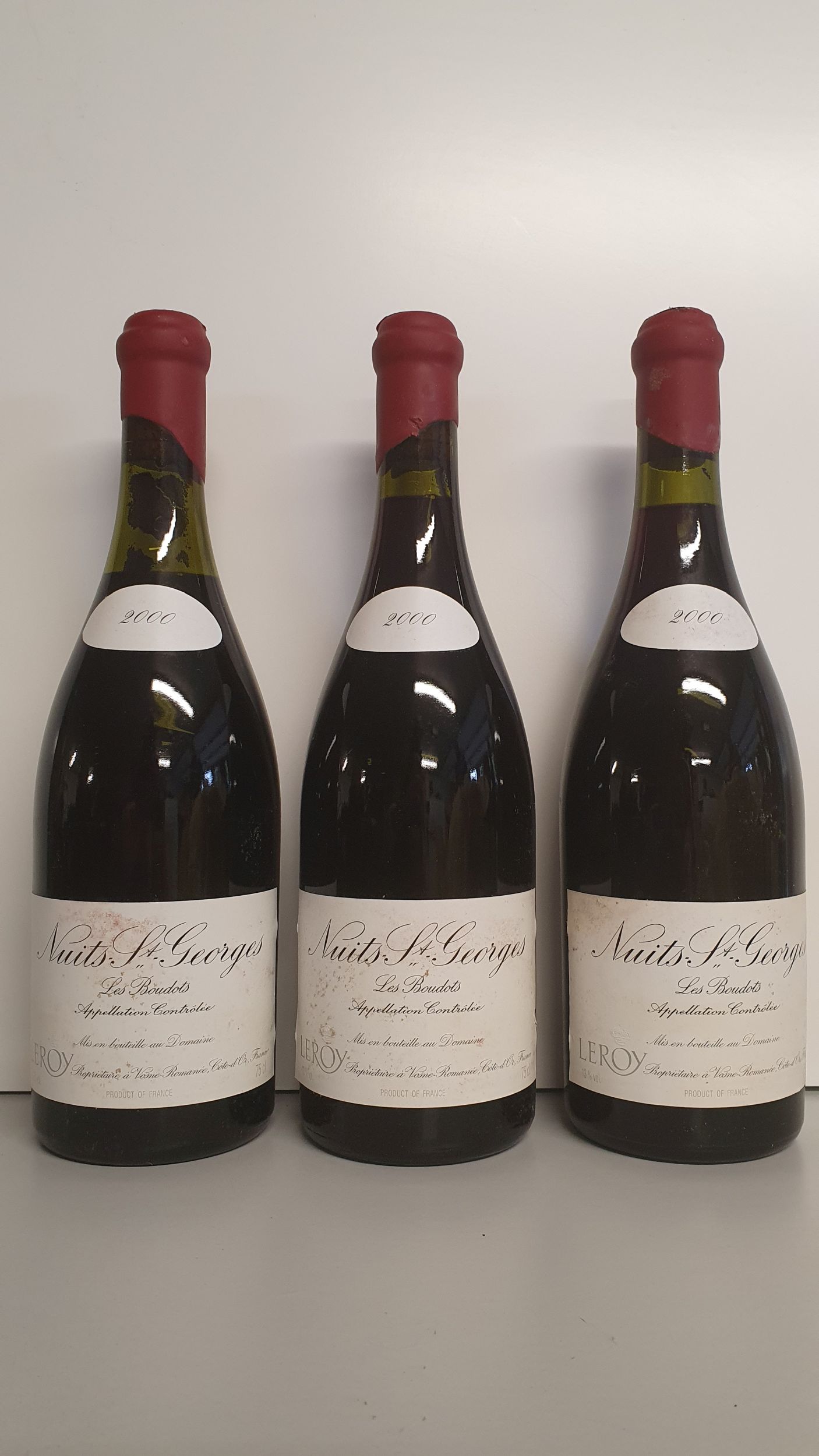 2 bouteilles BLANCS DIVERS :  | H&ocirc;tel Des Ventes de Monte-Carlo