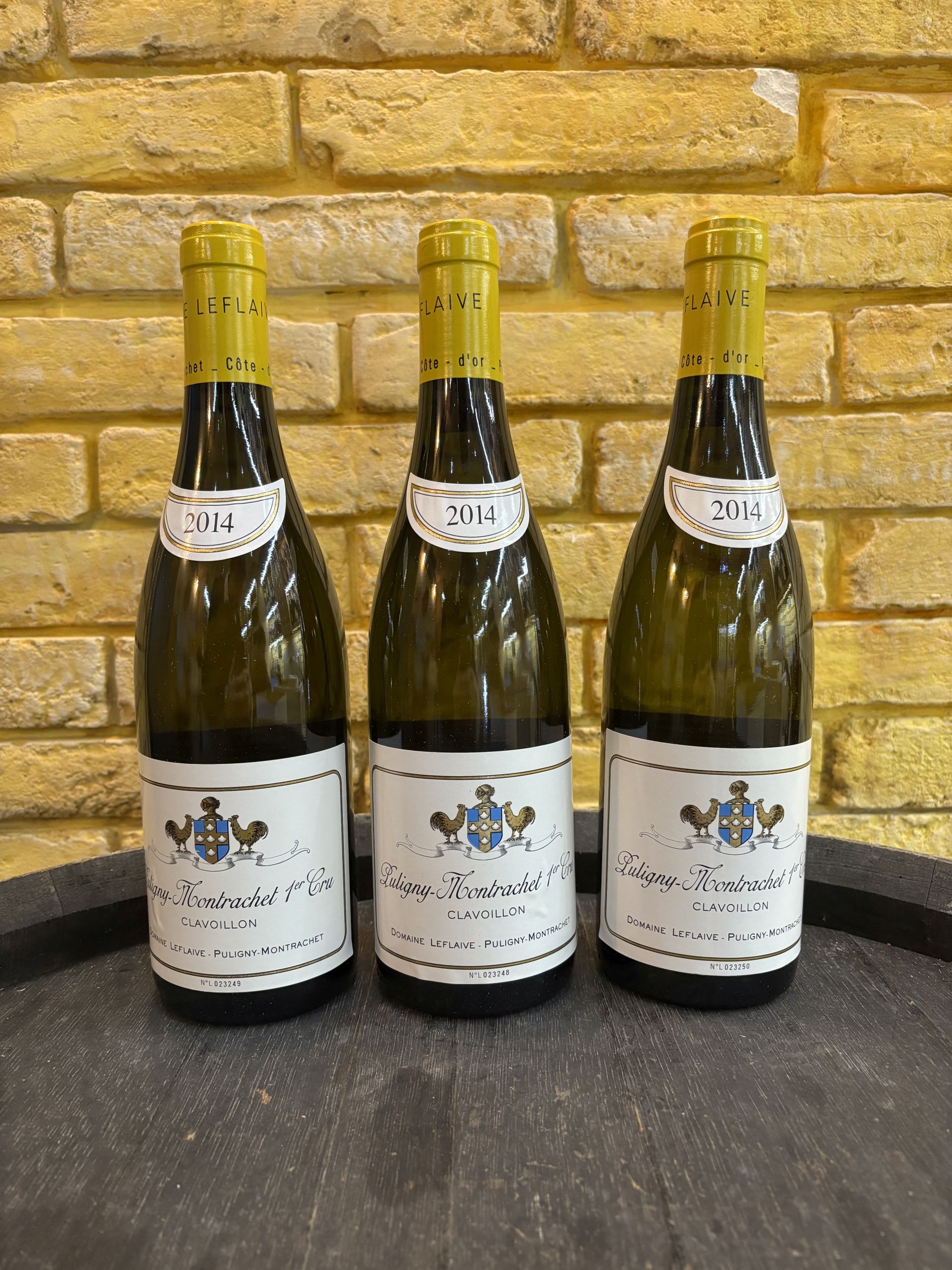2 bouteilles BLANCS DIVERS :  | H&ocirc;tel Des Ventes de Monte-Carlo