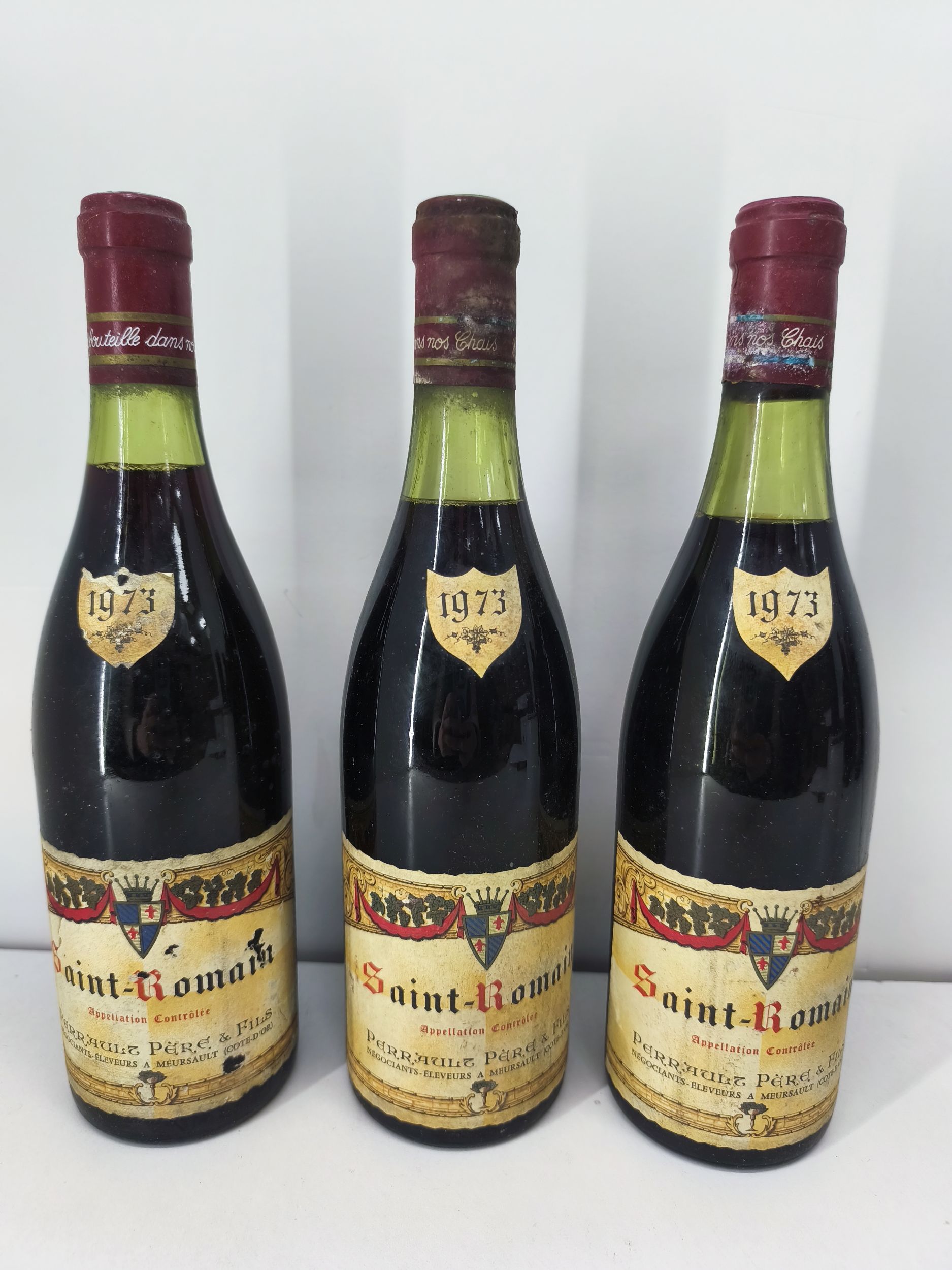4 bouteilles BOURGOGNE:  | H&ocirc;tel Des Ventes de Monte-Carlo