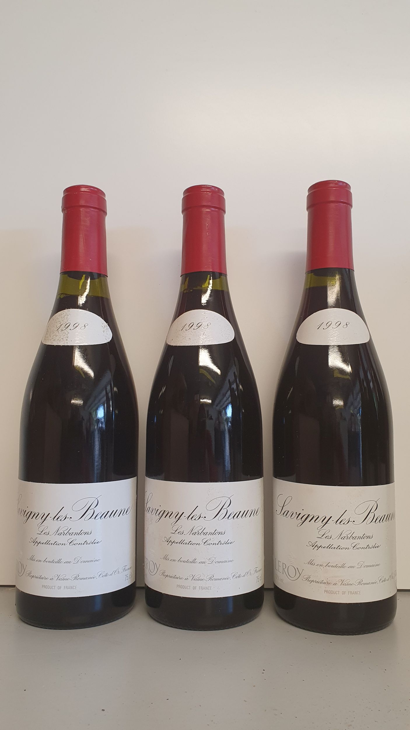 3 bouteilles  BAROLO :  | H&ocirc;tel Des Ventes de Monte-Carlo