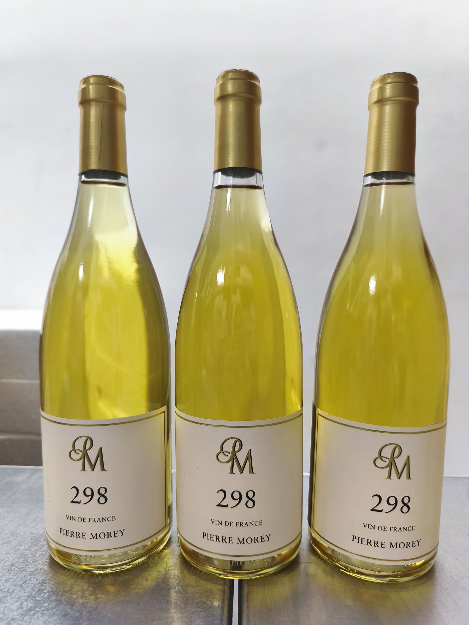 4 bouteilles BOURGOGNE:  | H&ocirc;tel Des Ventes de Monte-Carlo