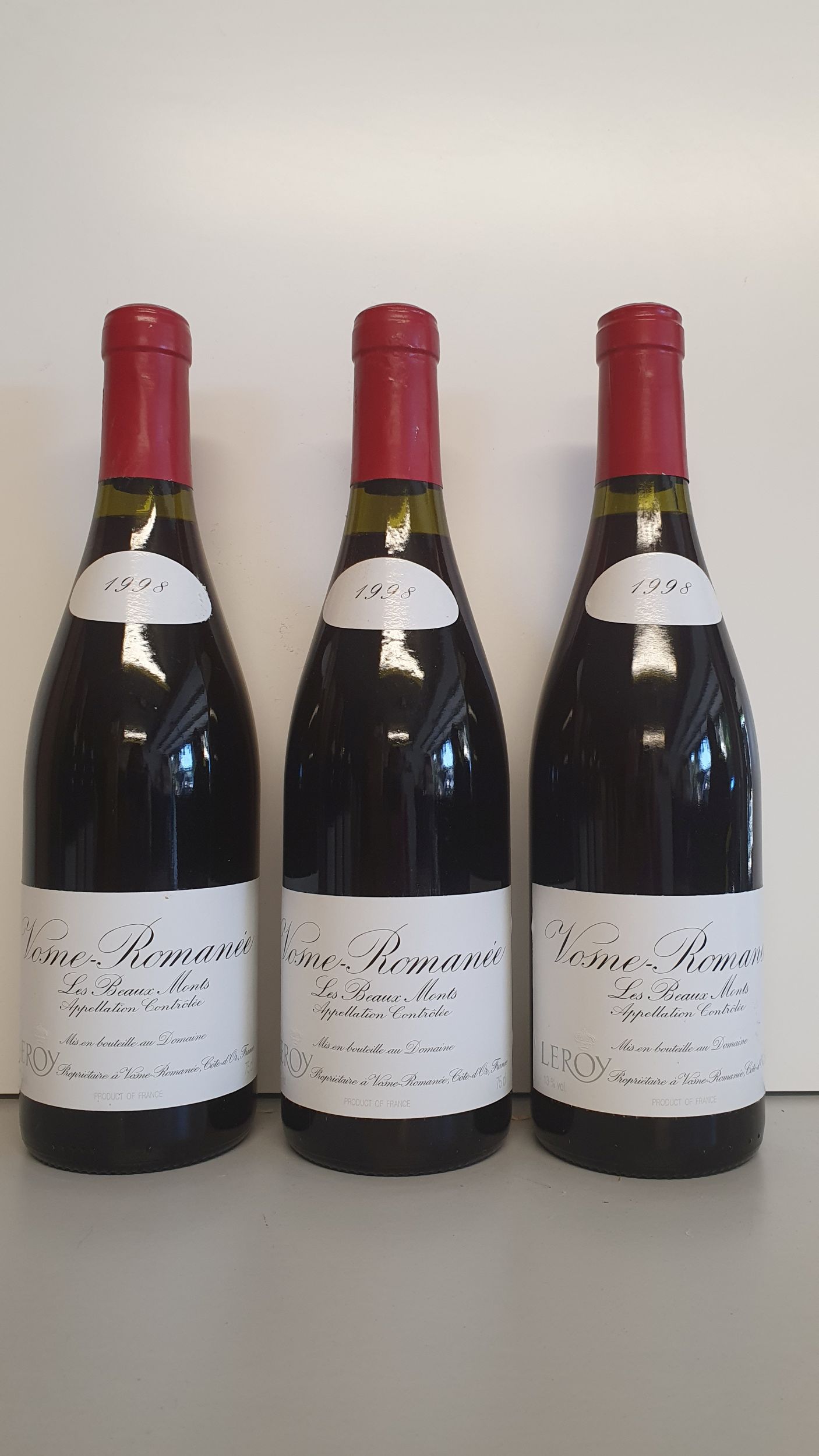 2 bouteilles BLANCS DIVERS :  | H&ocirc;tel Des Ventes de Monte-Carlo