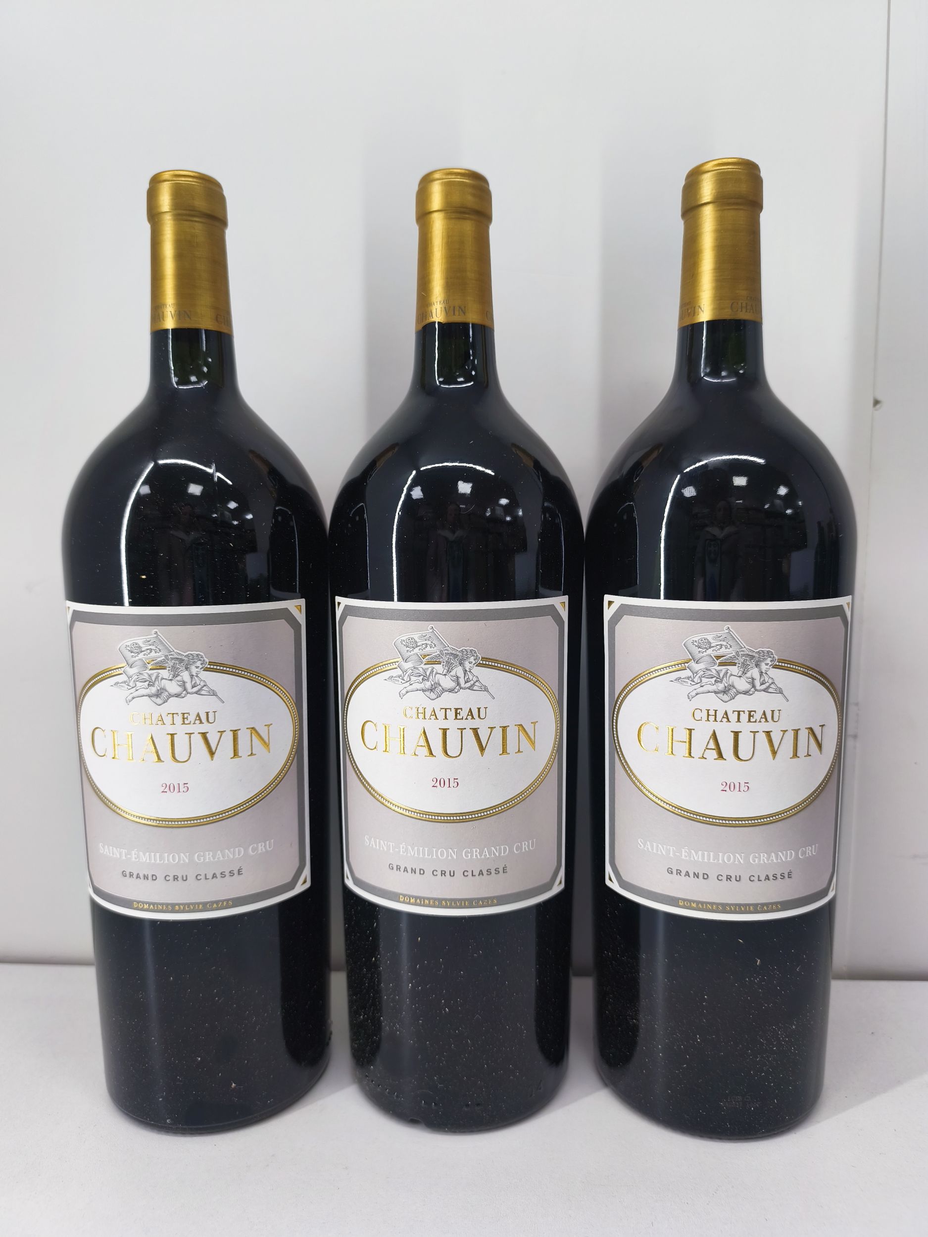1  bouteille  PETRUS,:  | H&ocirc;tel Des Ventes de Monte-Carlo