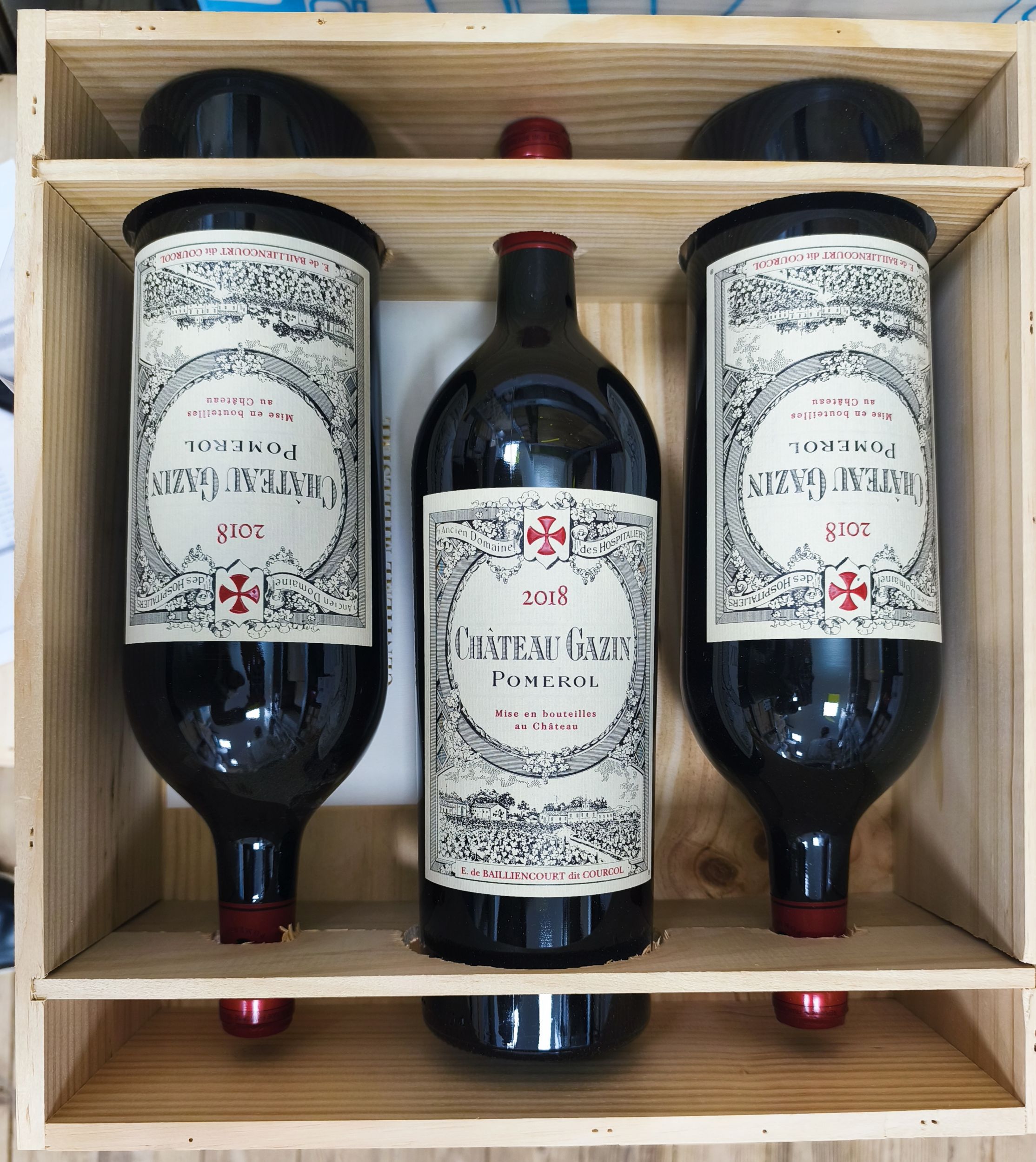 1  bouteille  PETRUS,:  | H&ocirc;tel Des Ventes de Monte-Carlo