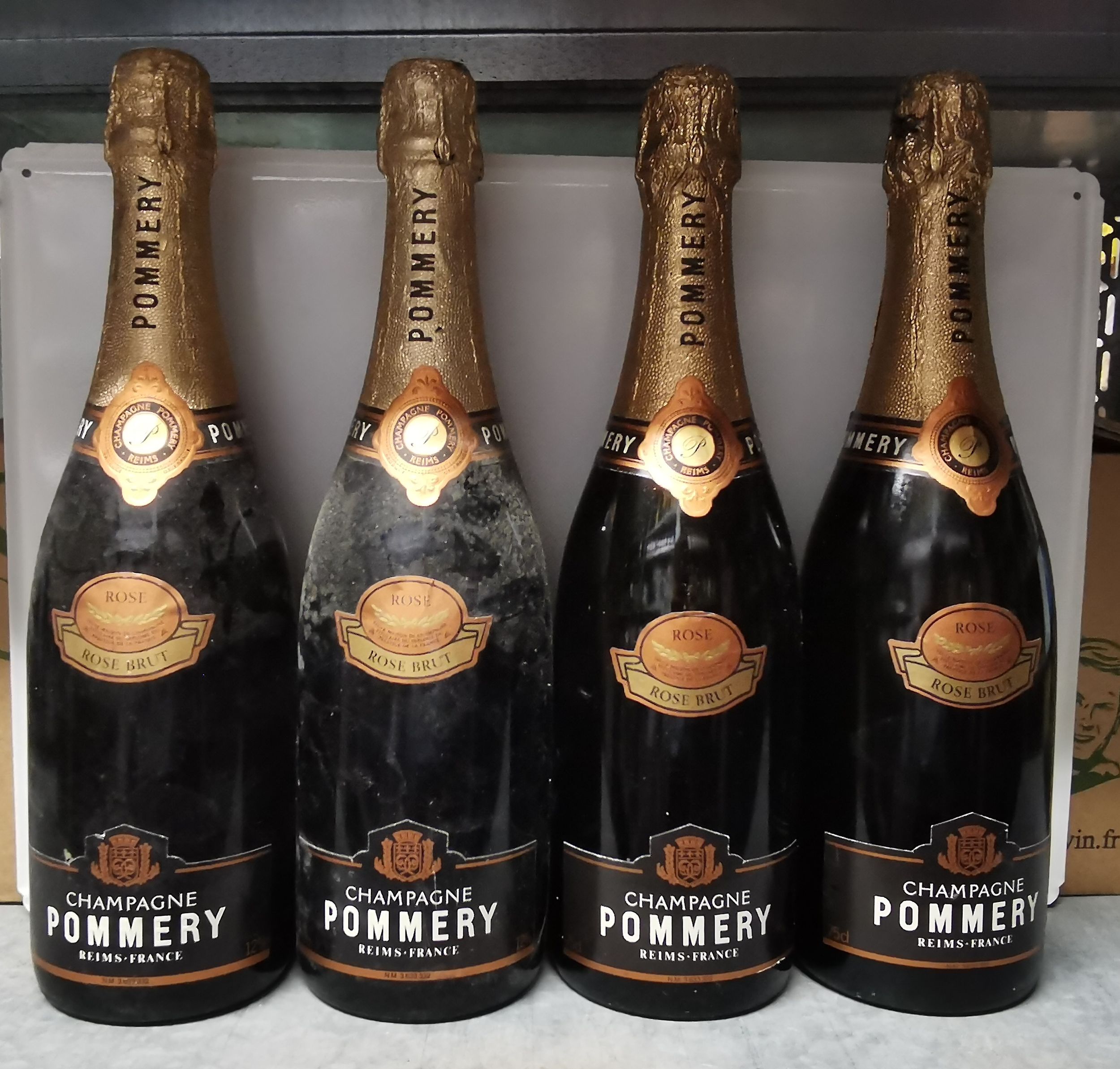 4 bouteilles :  | H&ocirc;tel Des Ventes de Monte-Carlo