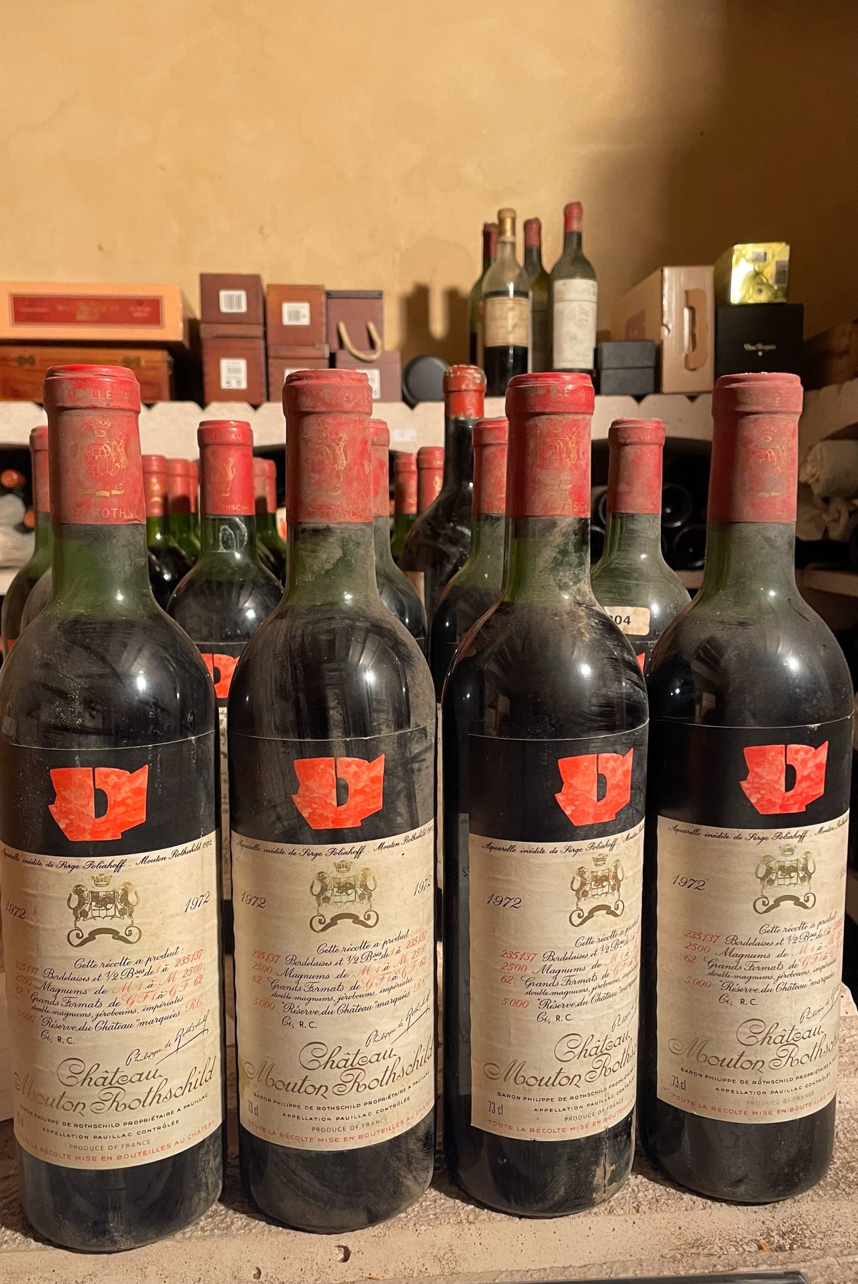 4 bouteilles :  | H&ocirc;tel Des Ventes de Monte-Carlo