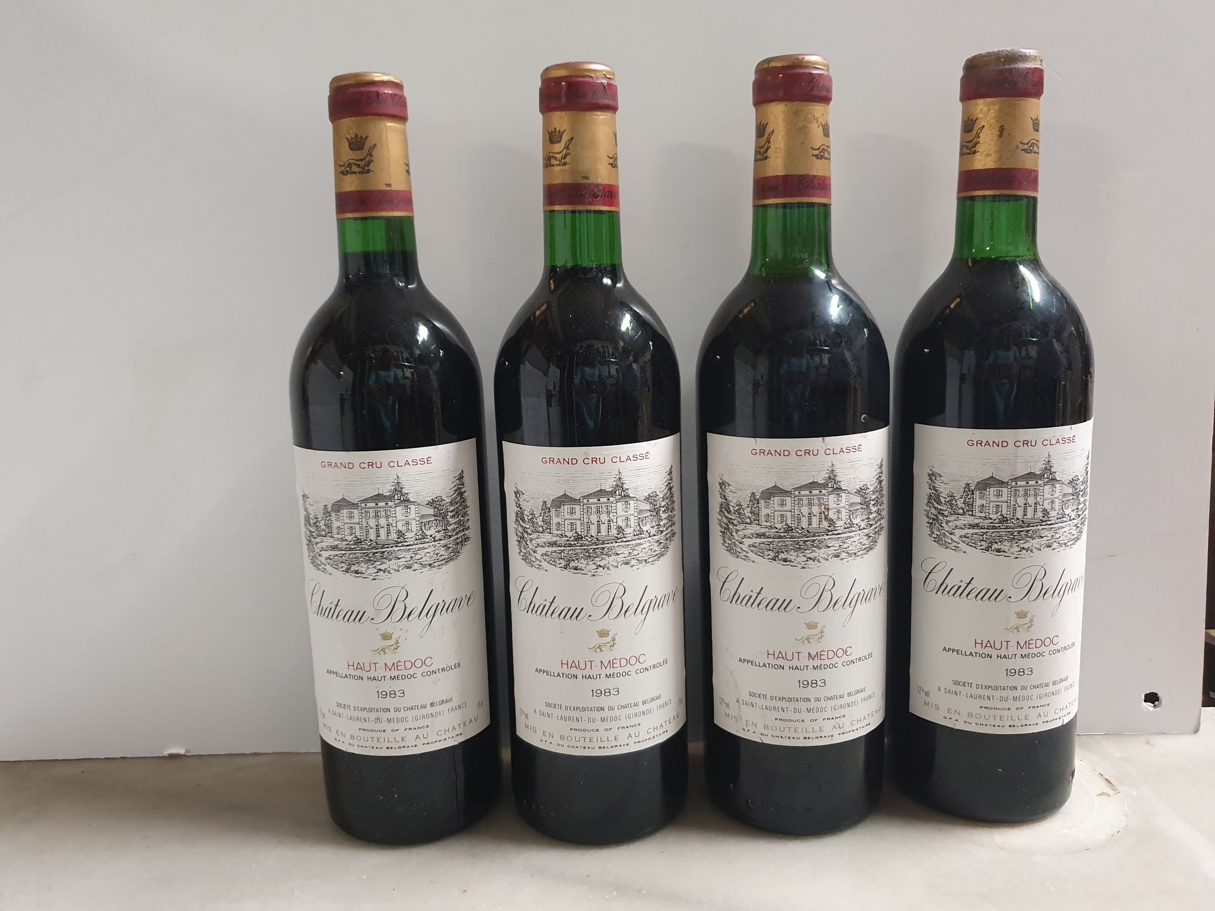 2 bouteilles BLANCS DIVERS :  | H&ocirc;tel Des Ventes de Monte-Carlo