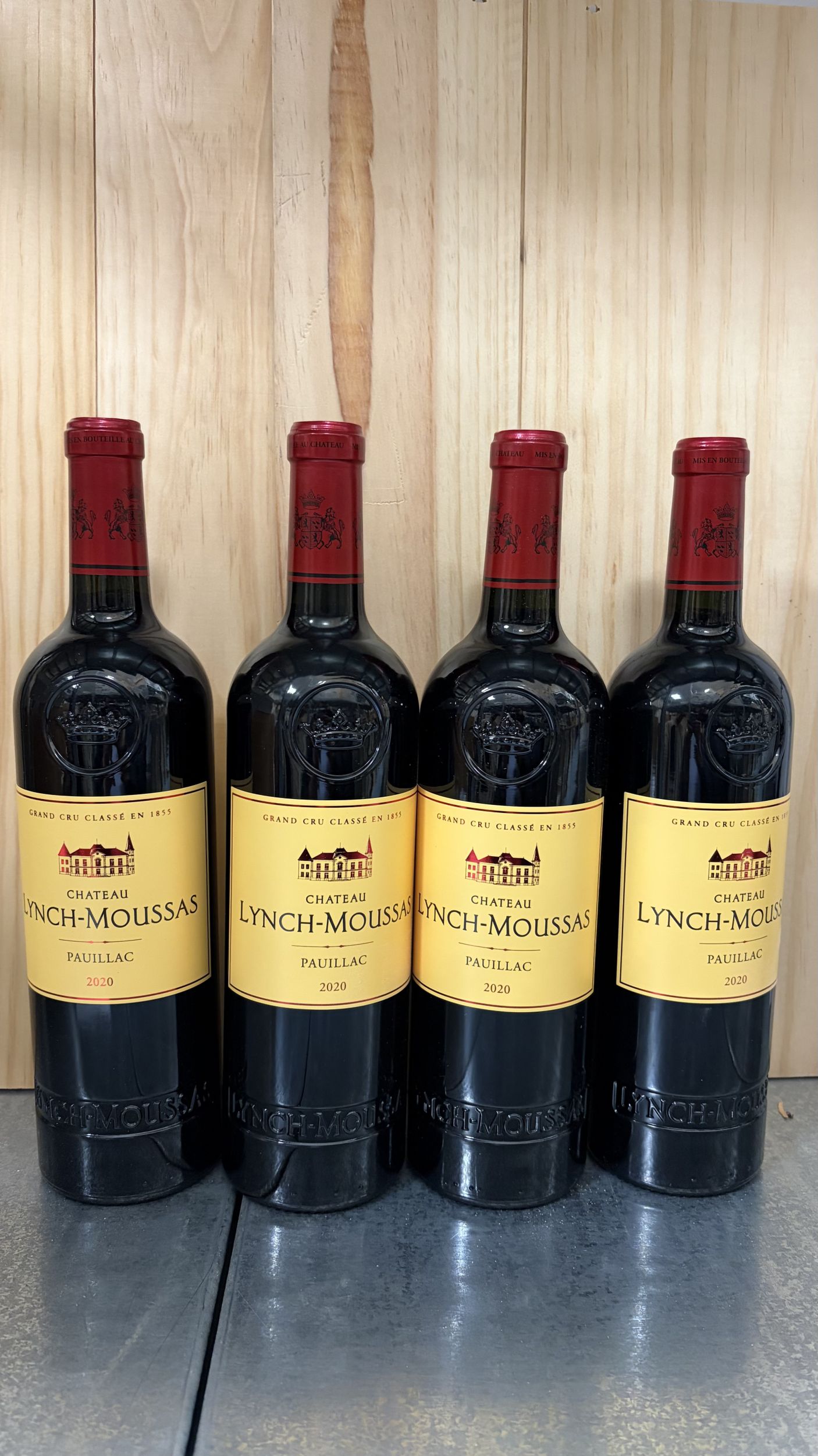 1  bouteille  PETRUS,:  | H&ocirc;tel Des Ventes de Monte-Carlo