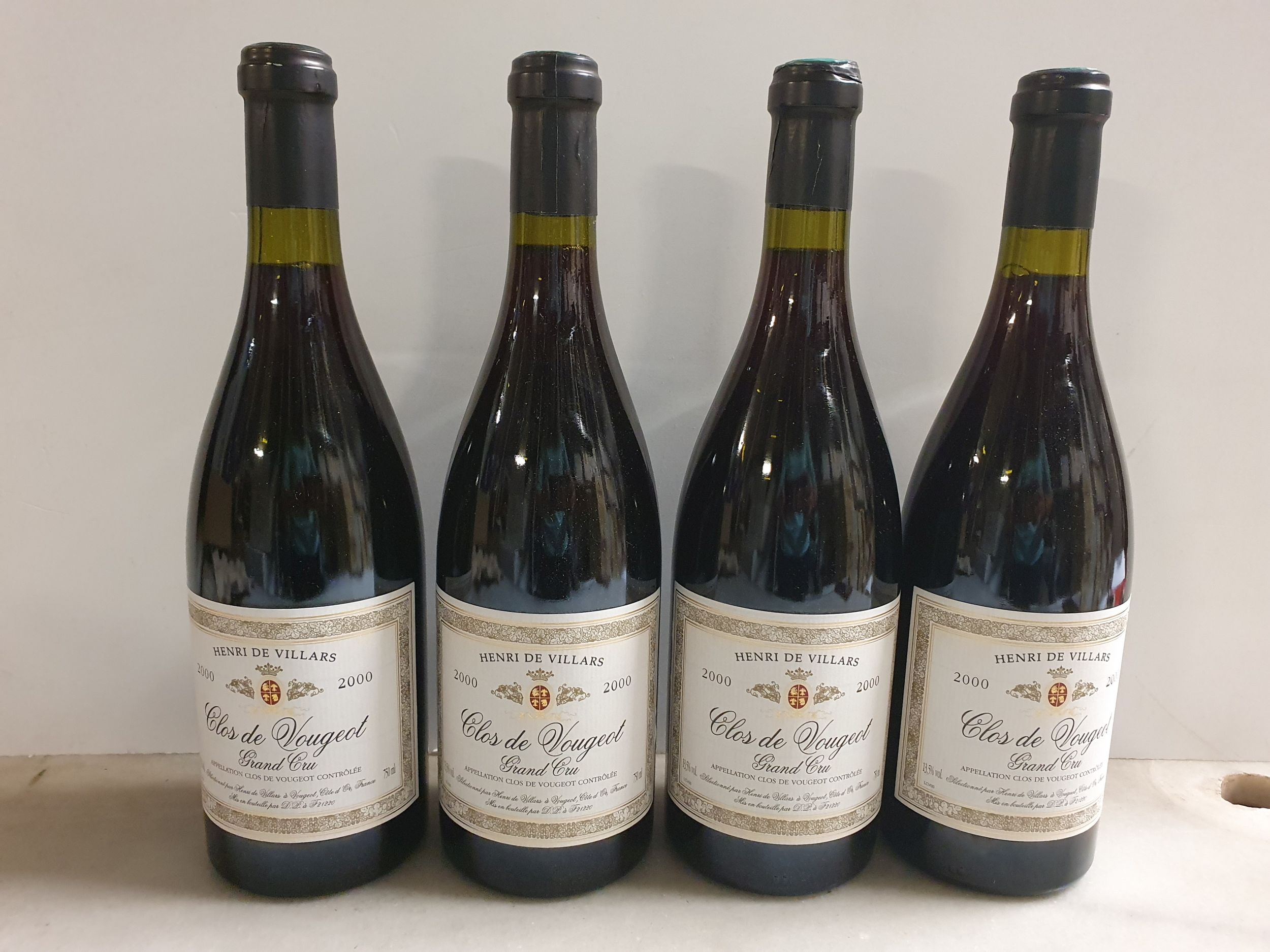 3 bouteilles  BAROLO :  | H&ocirc;tel Des Ventes de Monte-Carlo