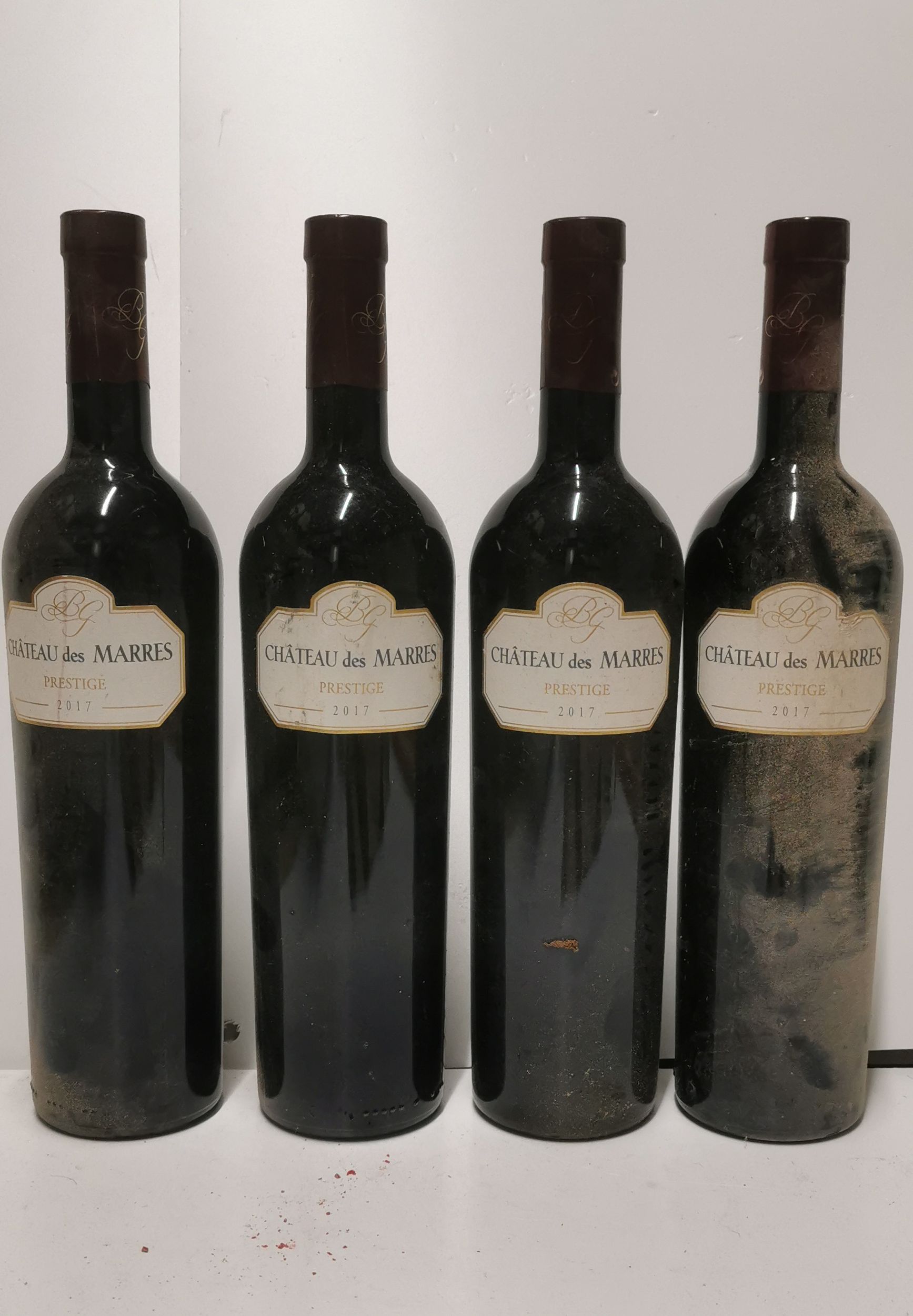 6 bouteilles CHAMPAGNE :  | H&ocirc;tel Des Ventes de Monte-Carlo