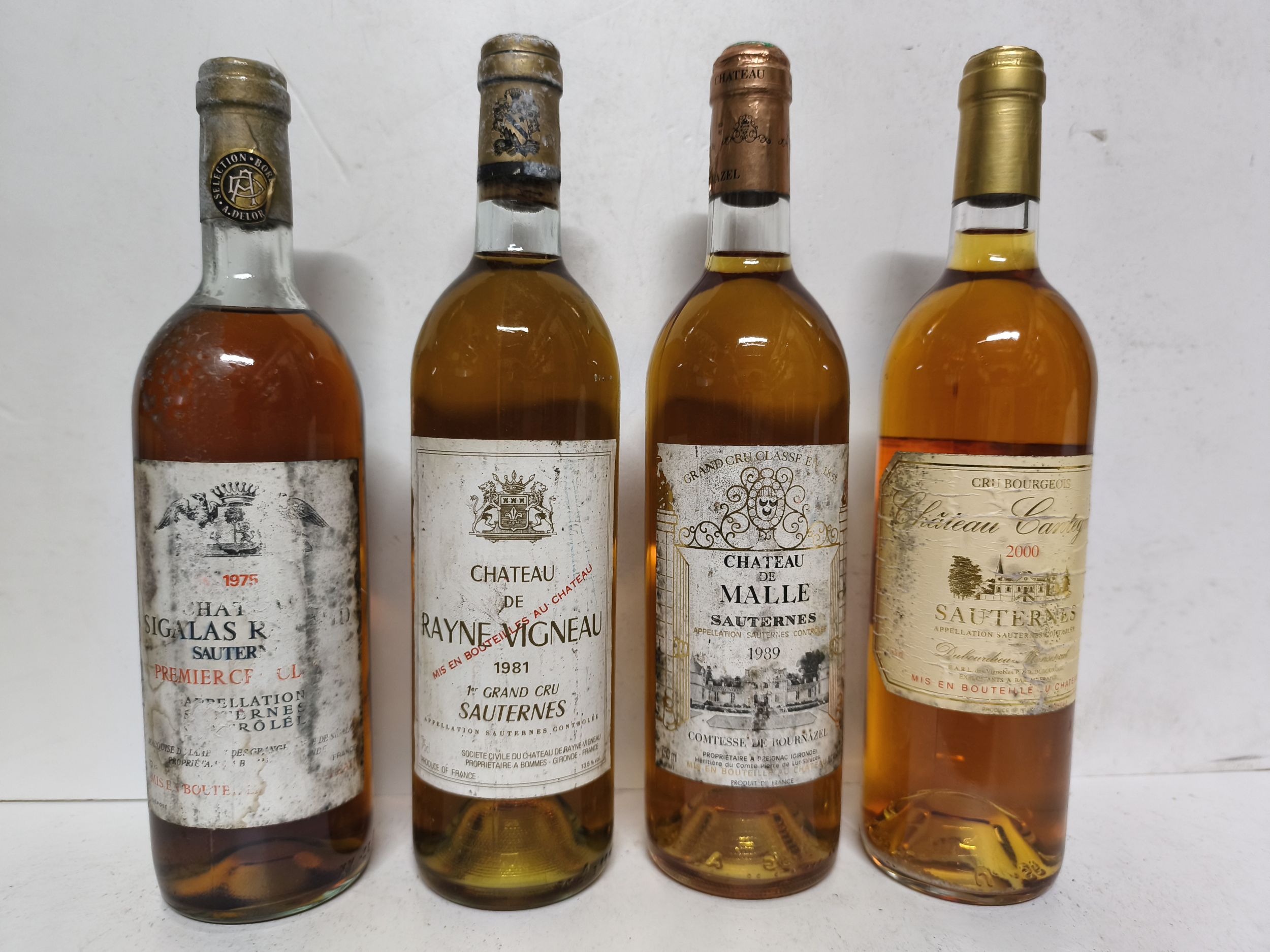 2 bouteilles BLANCS DIVERS :  | H&ocirc;tel Des Ventes de Monte-Carlo