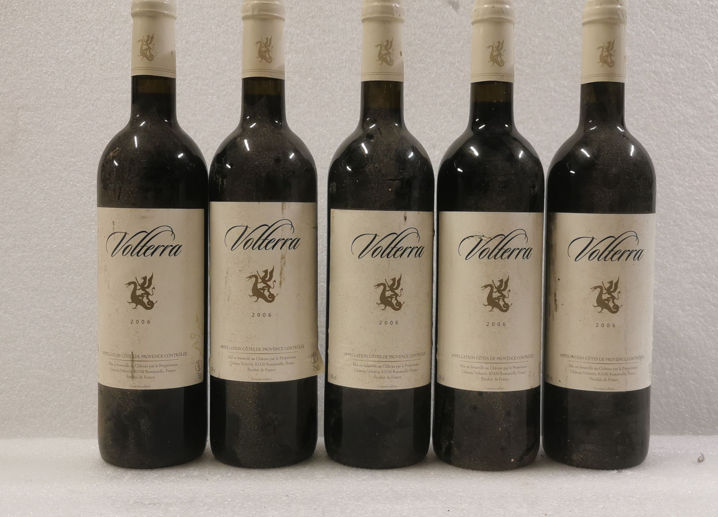 4 bouteilles :  | H&ocirc;tel Des Ventes de Monte-Carlo