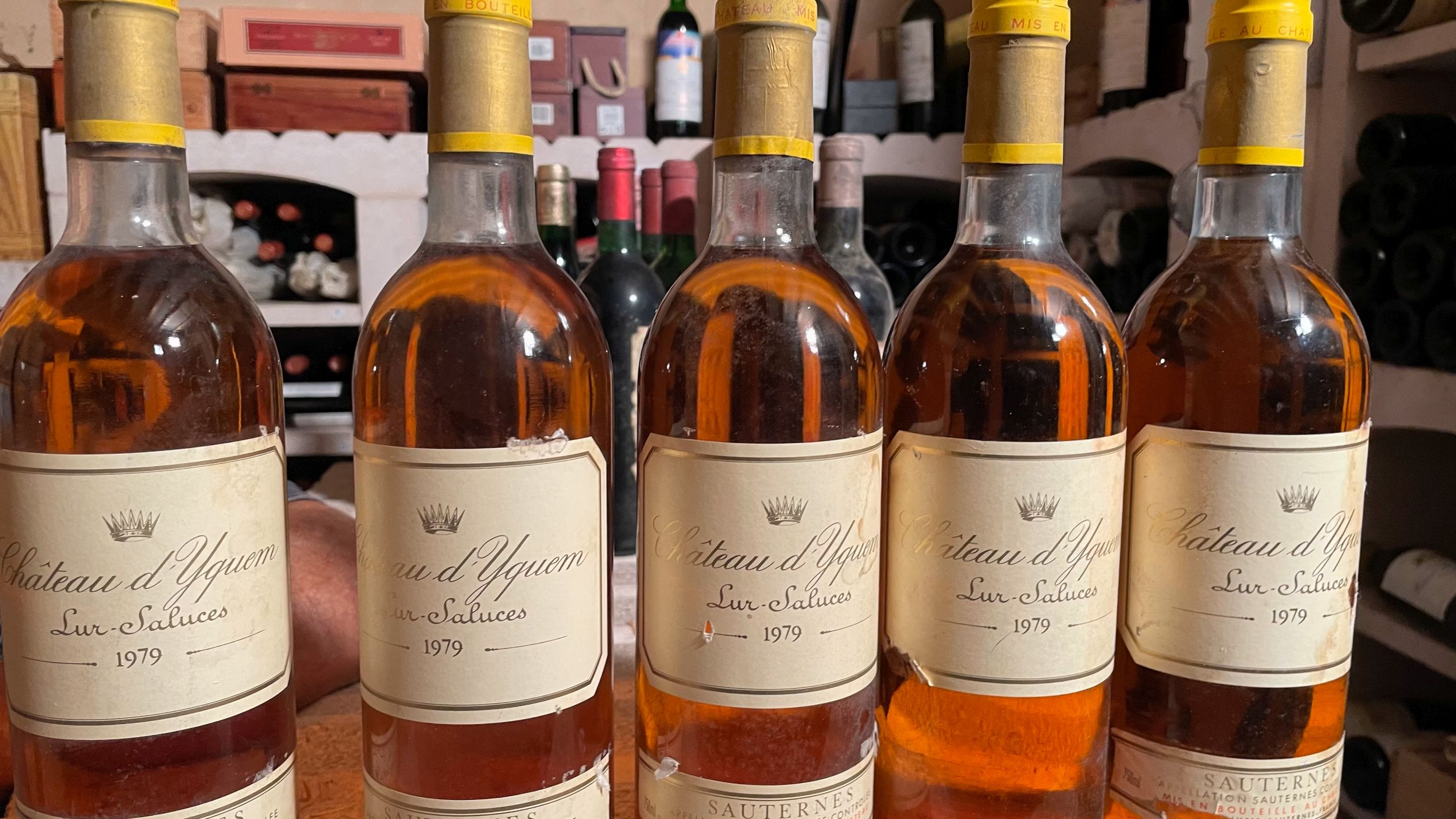 4 bouteilles :  | H&ocirc;tel Des Ventes de Monte-Carlo