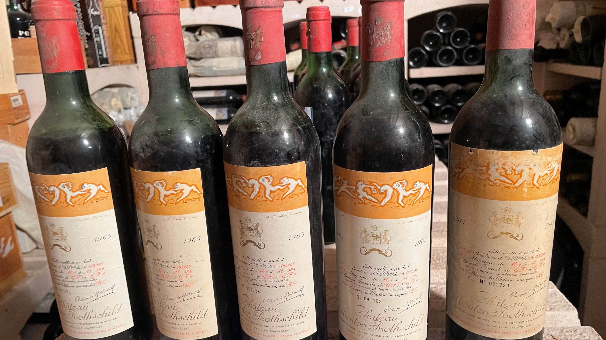 4 bouteilles :  | H&ocirc;tel Des Ventes de Monte-Carlo