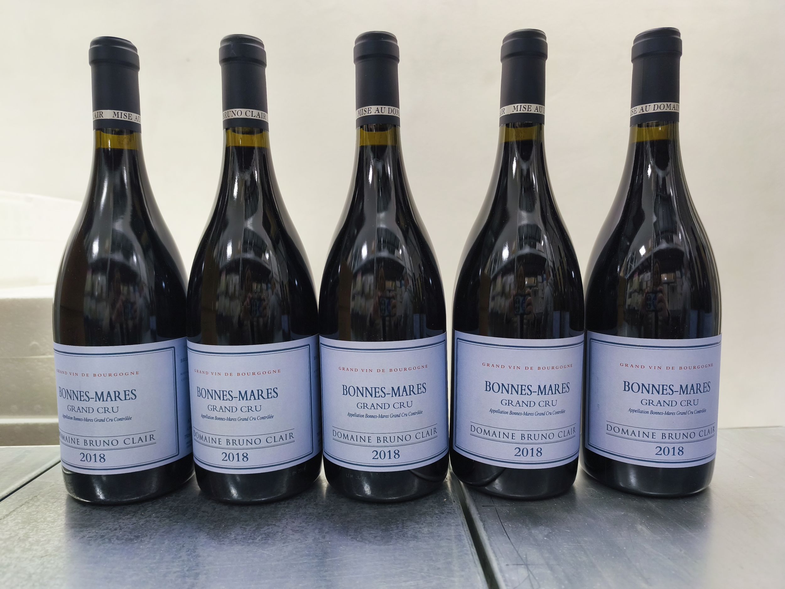 4 bouteilles BOURGOGNE:  | H&ocirc;tel Des Ventes de Monte-Carlo