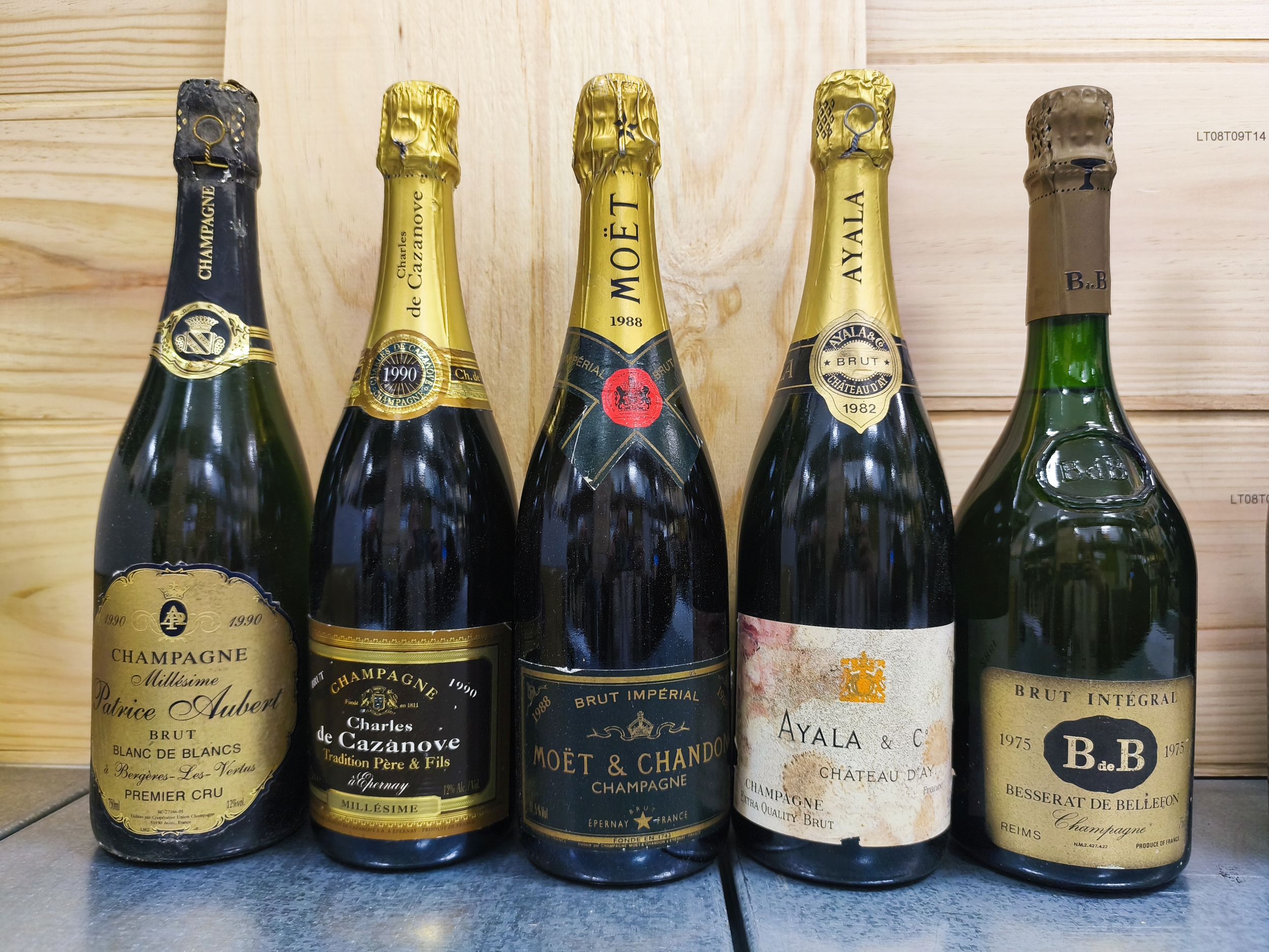 1  bouteille  CHAMPAGNE  