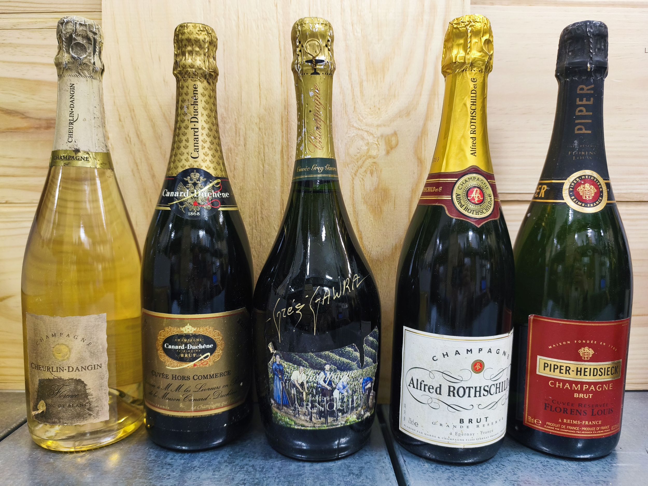 1  bouteille  CHAMPAGNE  