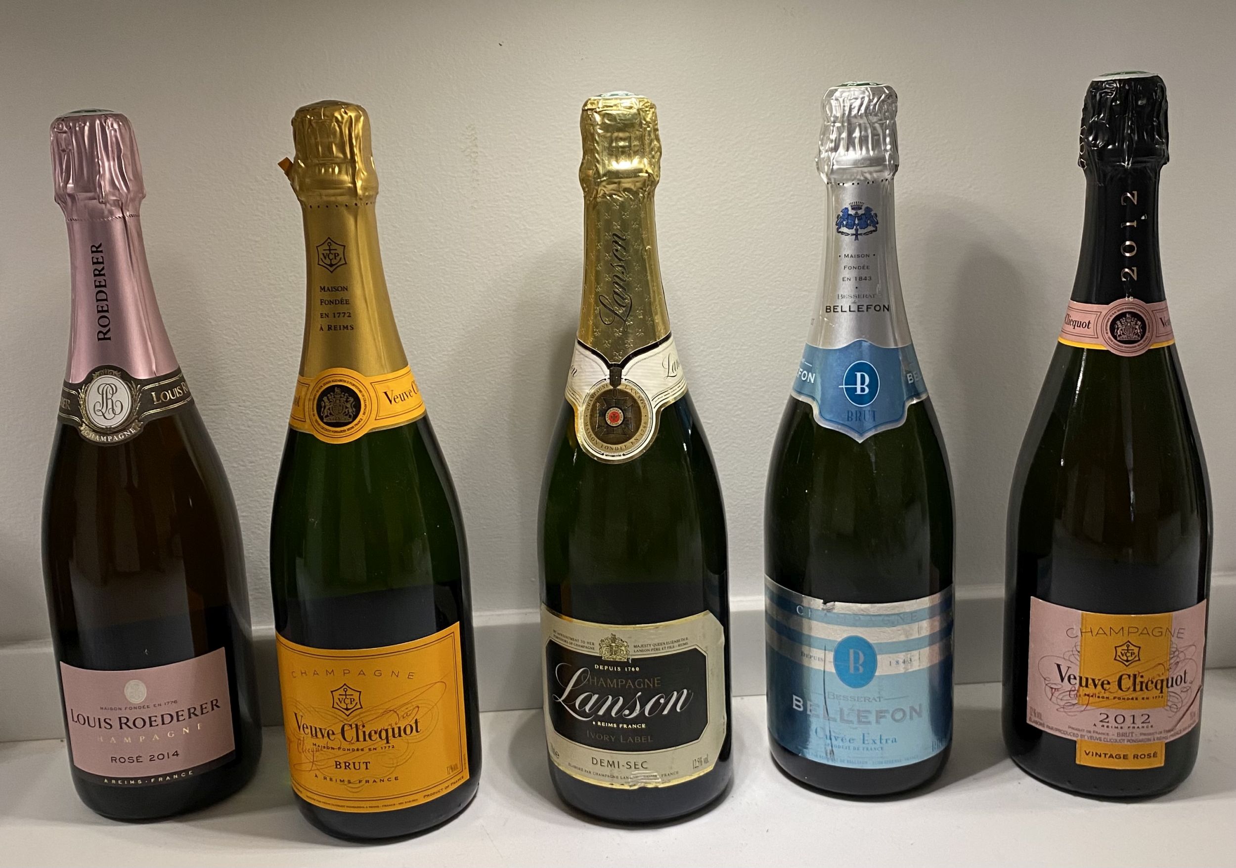 1 bouteille CHAMPAGNE :  | H&ocirc;tel Des Ventes de Monte-Carlo