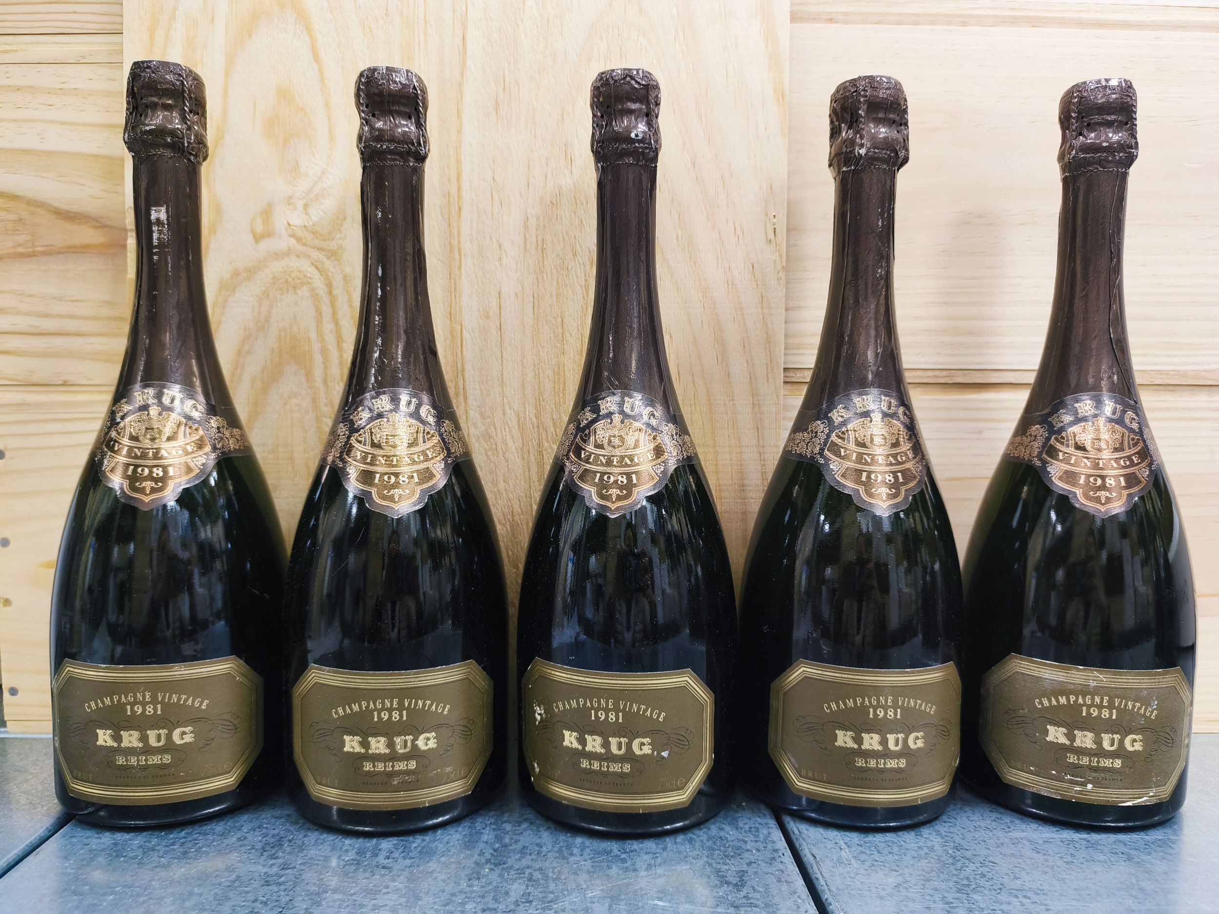 1  bouteille  CHAMPAGNE  