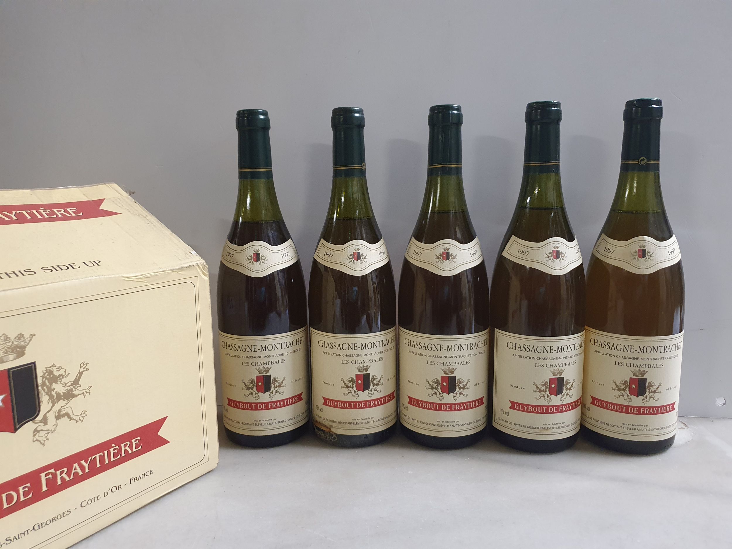 3 bouteilles  BAROLO :  | H&ocirc;tel Des Ventes de Monte-Carlo