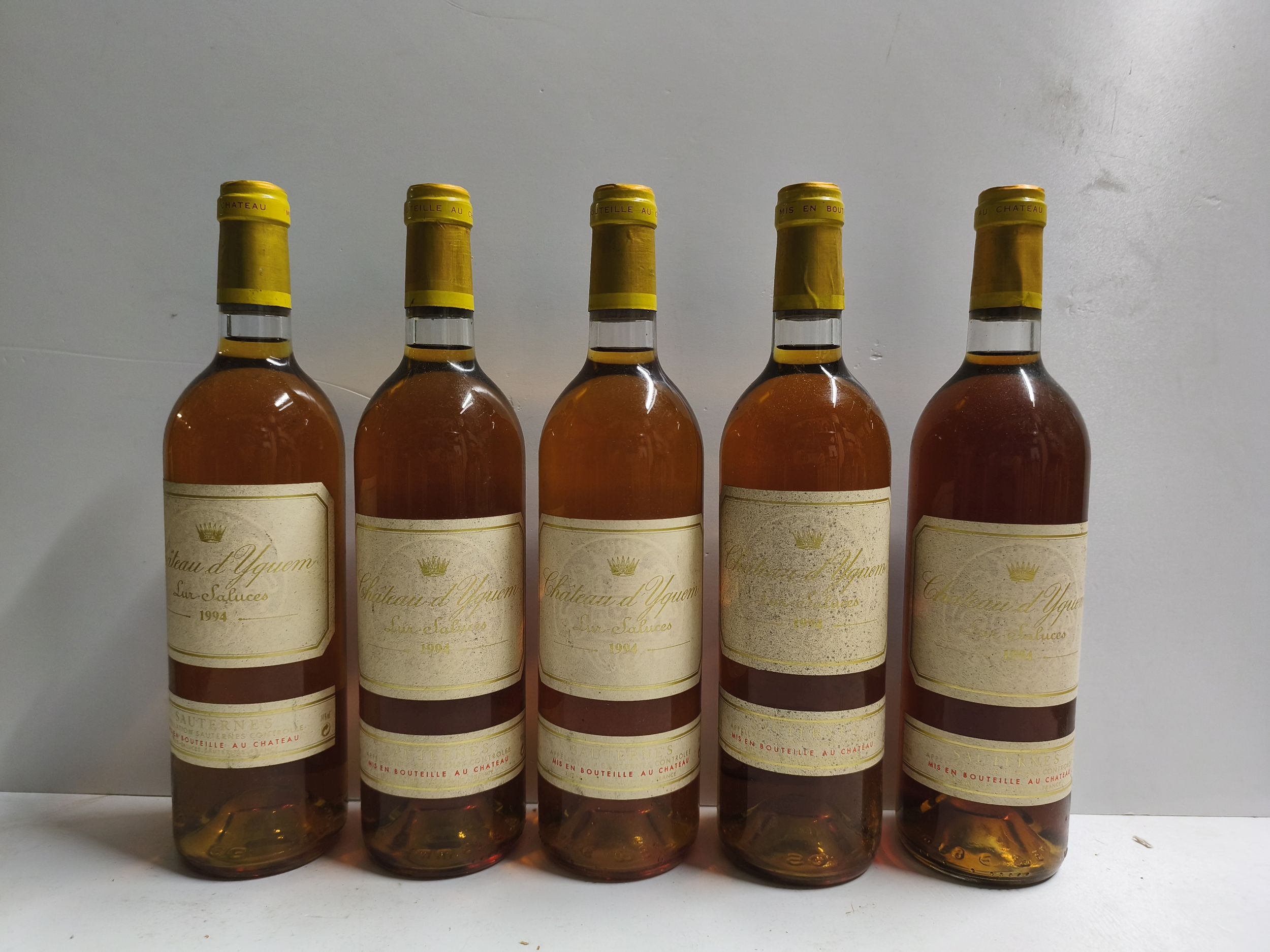 2 bouteilles BLANCS DIVERS :  | H&ocirc;tel Des Ventes de Monte-Carlo