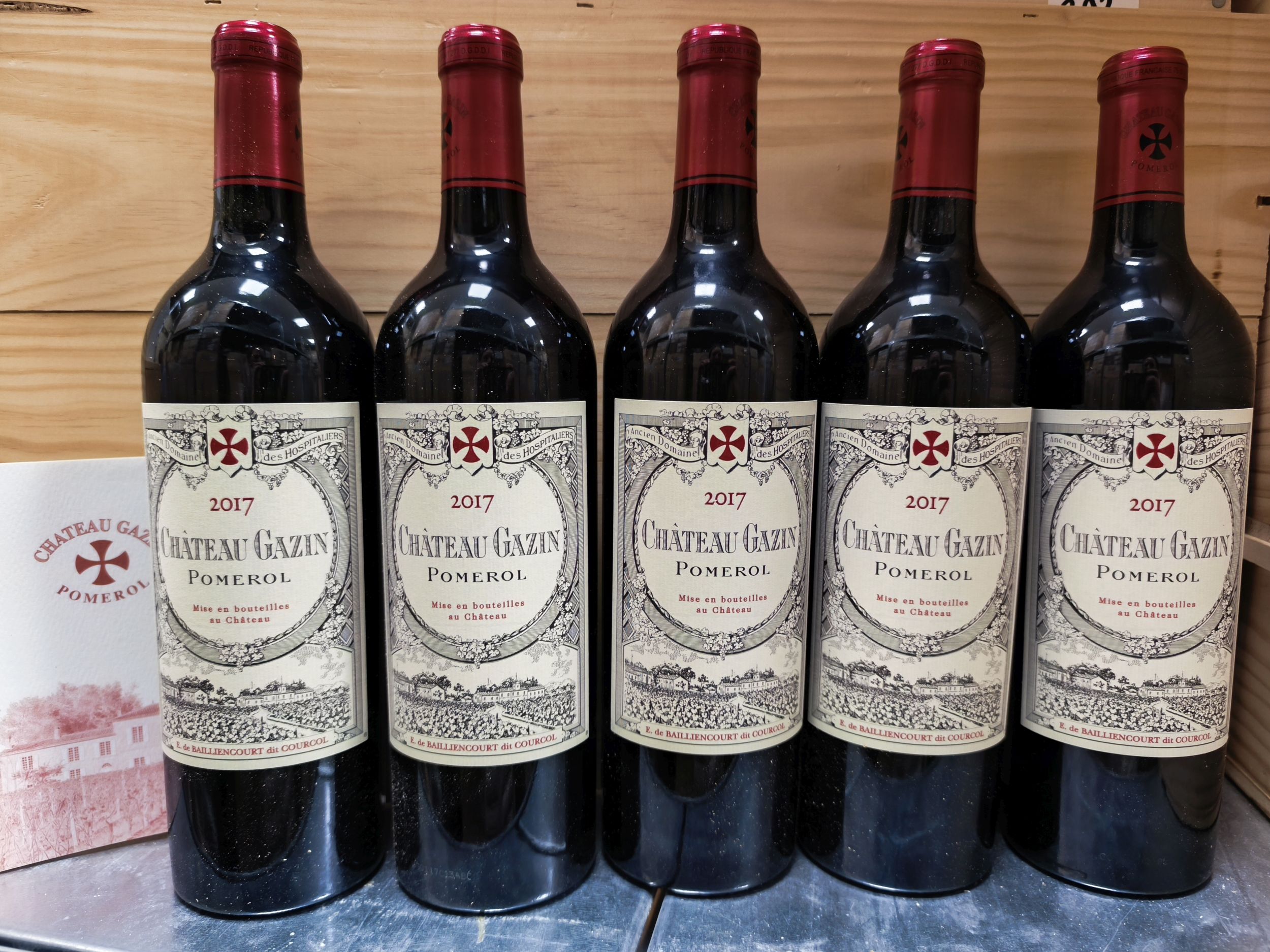 1  bouteille  PETRUS,:  | H&ocirc;tel Des Ventes de Monte-Carlo