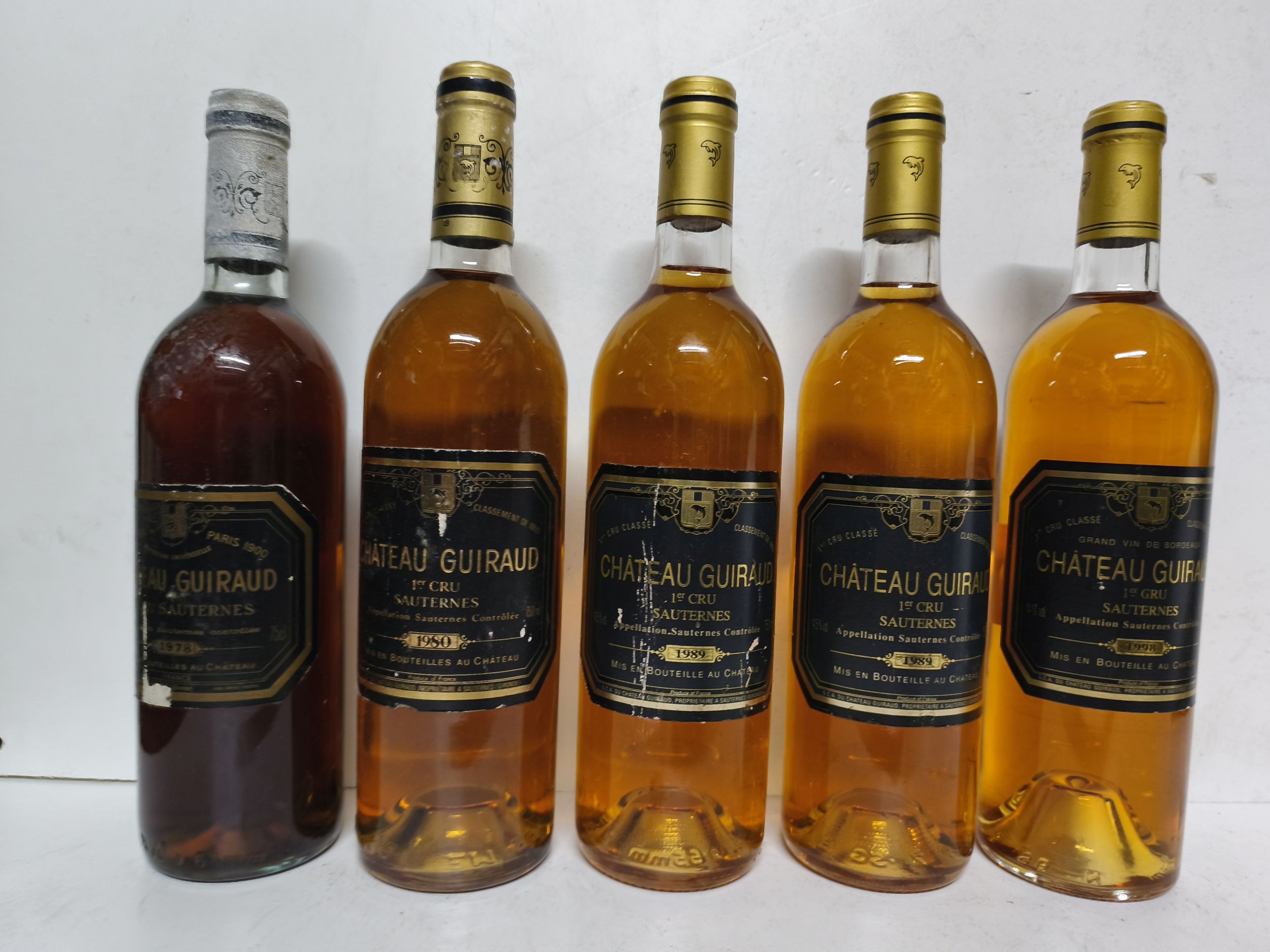 2 bouteilles BLANCS DIVERS :  | H&ocirc;tel Des Ventes de Monte-Carlo