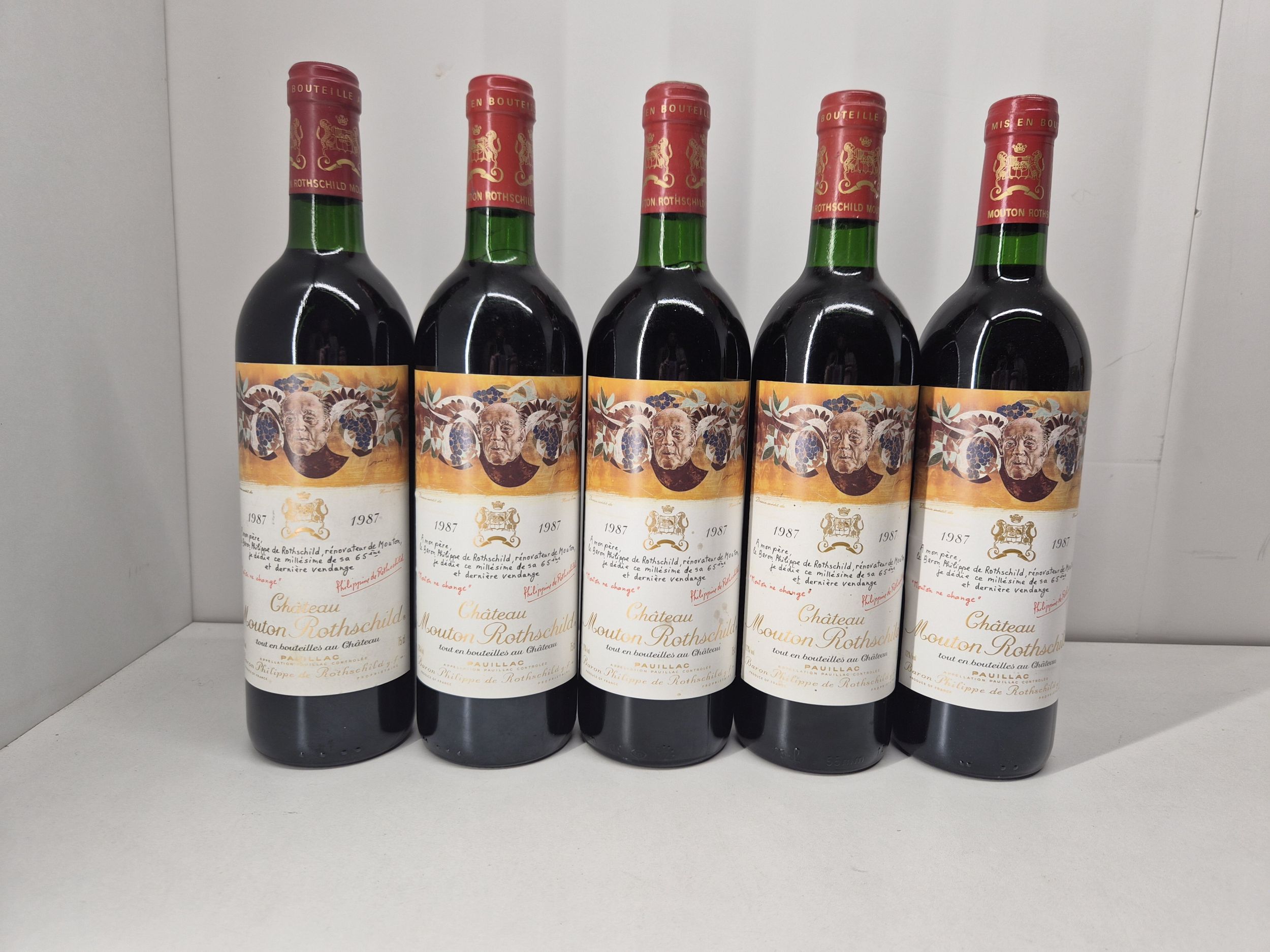 1  magnum  PETRUS,:  | H&ocirc;tel Des Ventes de Monte-Carlo