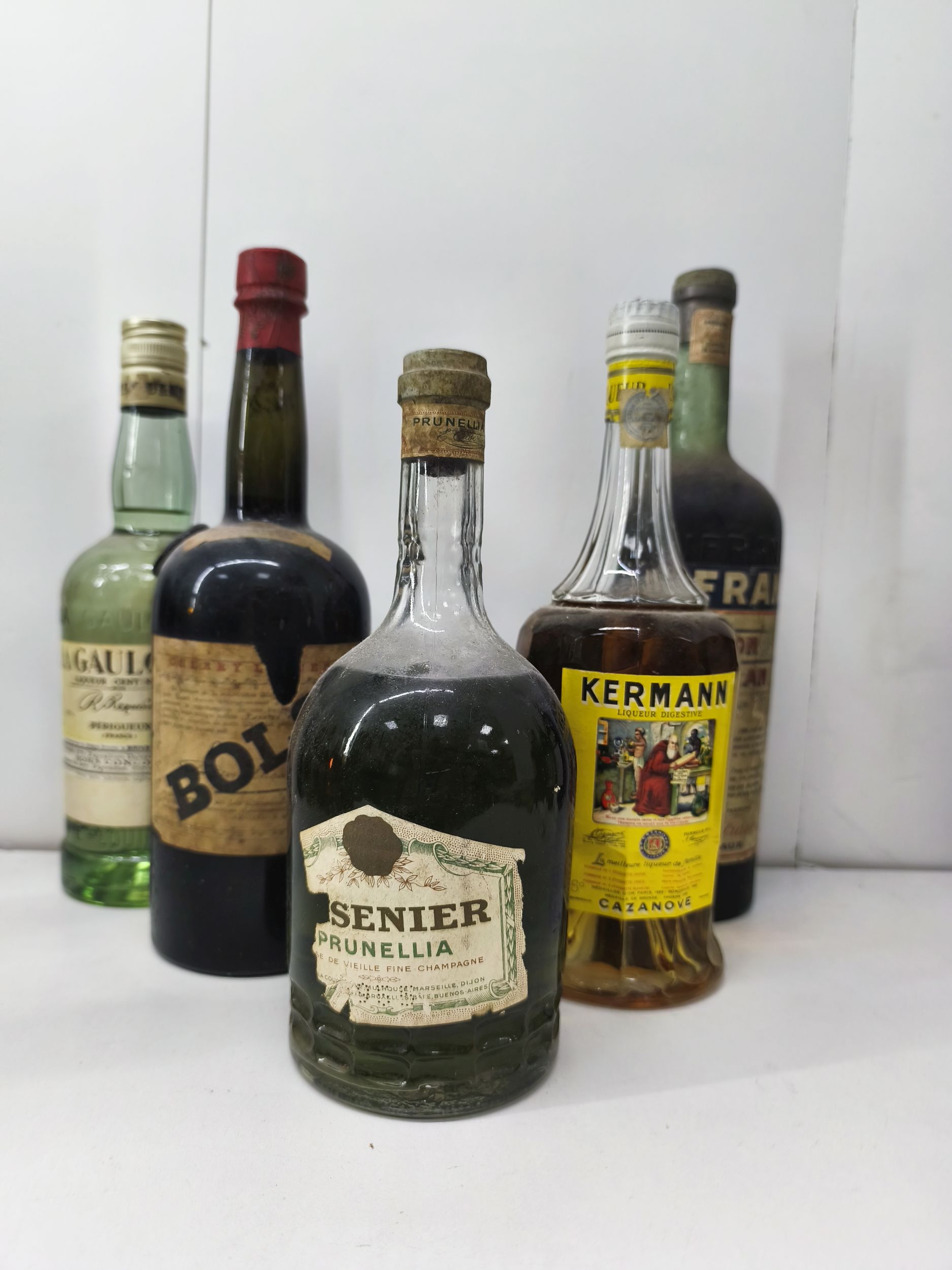 6 bouteilles  LANGUEDOC :  | H&ocirc;tel Des Ventes de Monte-Carlo