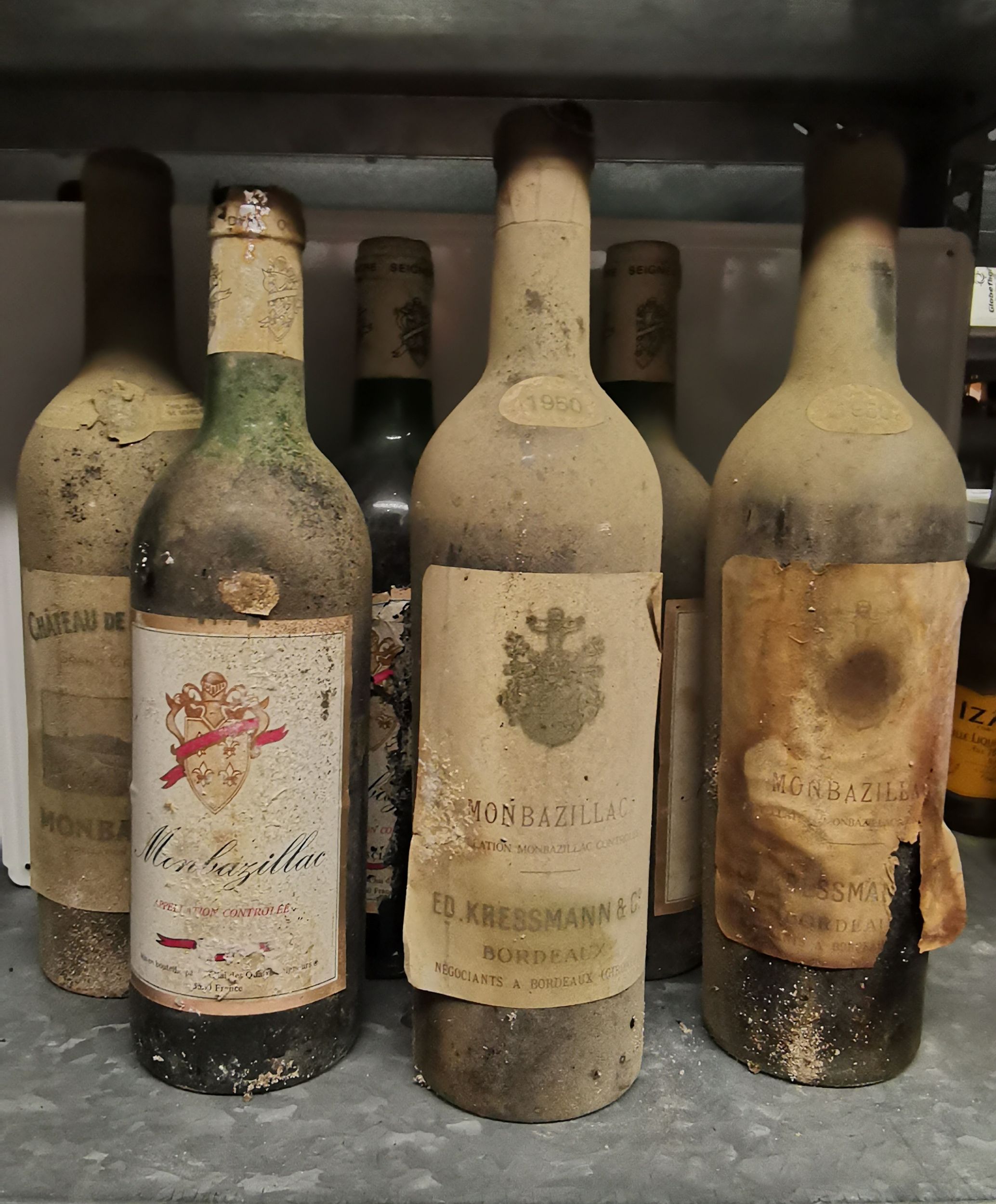 4 bouteilles :  | H&ocirc;tel Des Ventes de Monte-Carlo