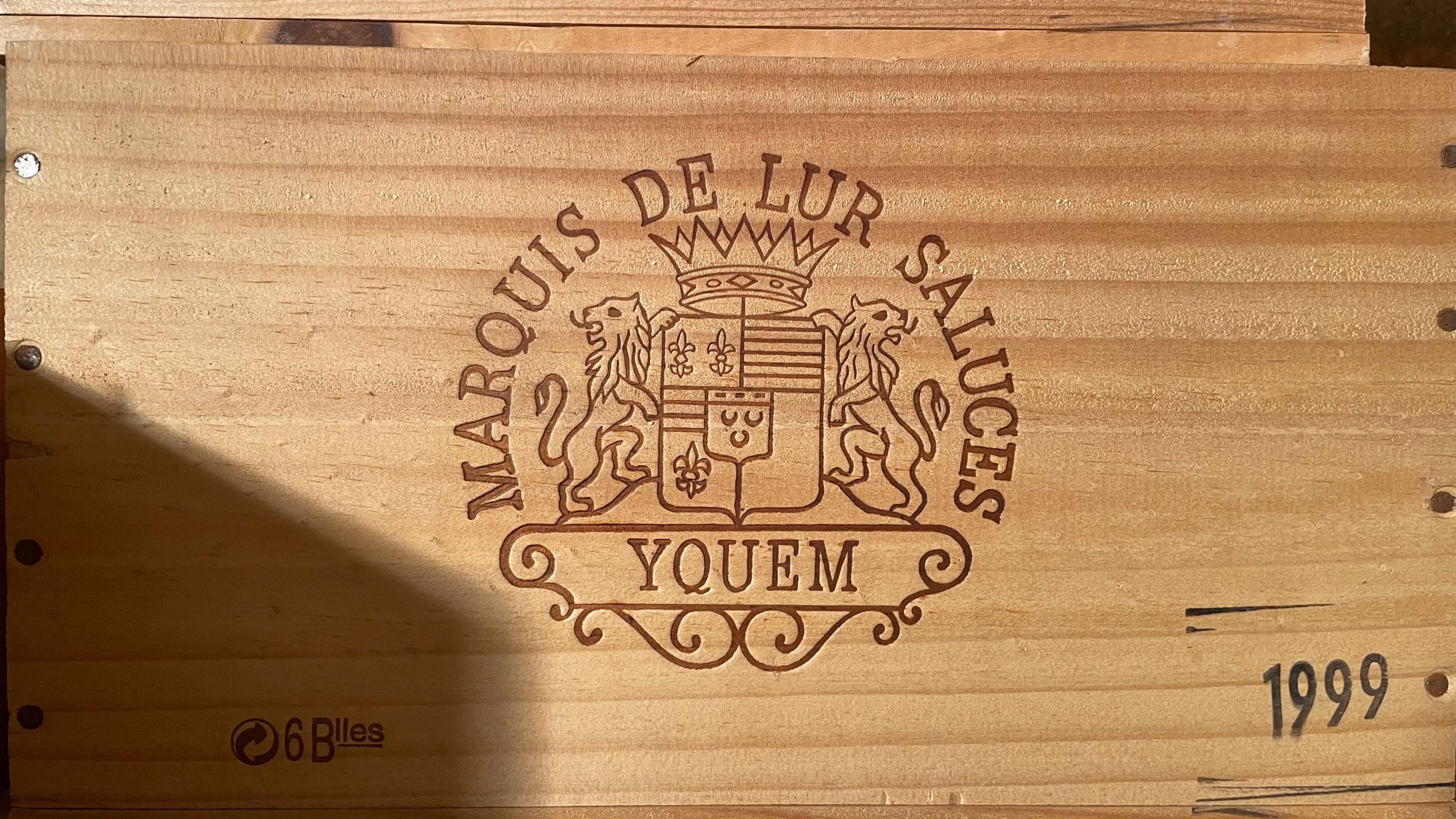4 bouteilles :  | H&ocirc;tel Des Ventes de Monte-Carlo