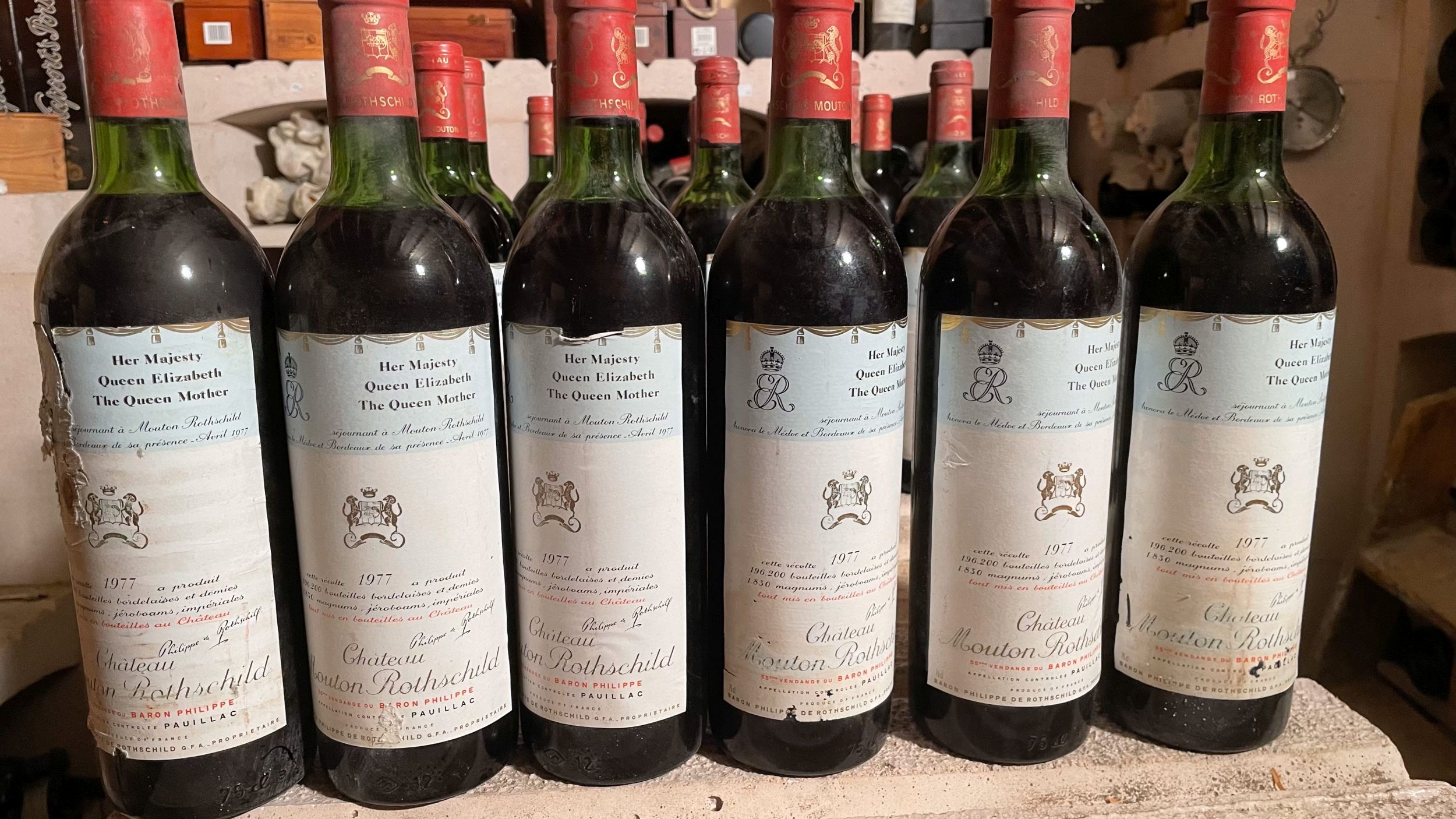 4 bouteilles :  | H&ocirc;tel Des Ventes de Monte-Carlo
