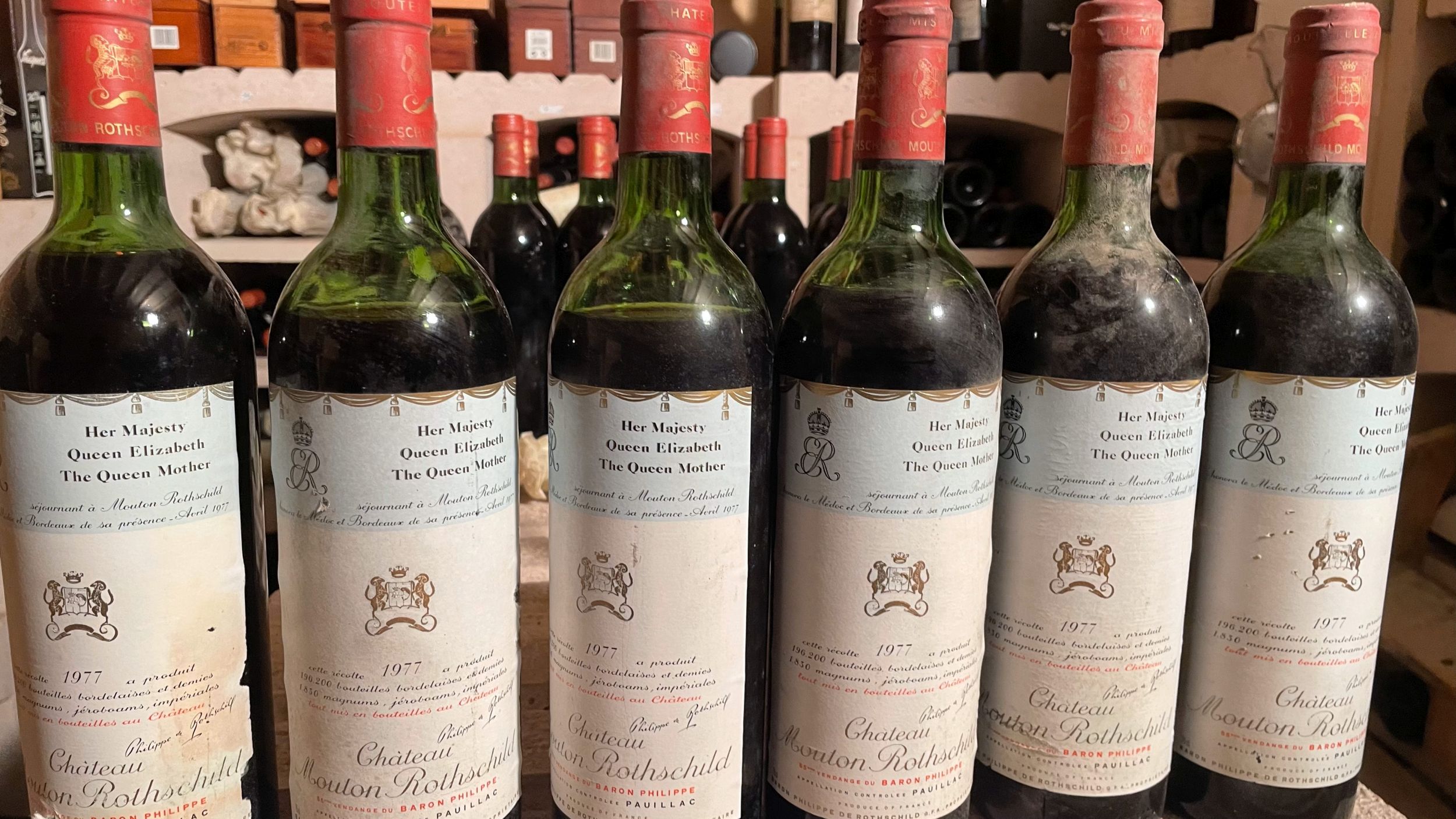 4 bouteilles :  | H&ocirc;tel Des Ventes de Monte-Carlo
