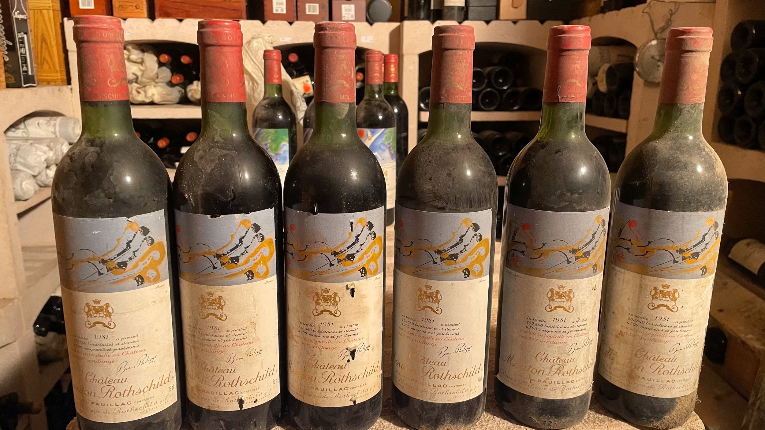 4 bouteilles :  | H&ocirc;tel Des Ventes de Monte-Carlo