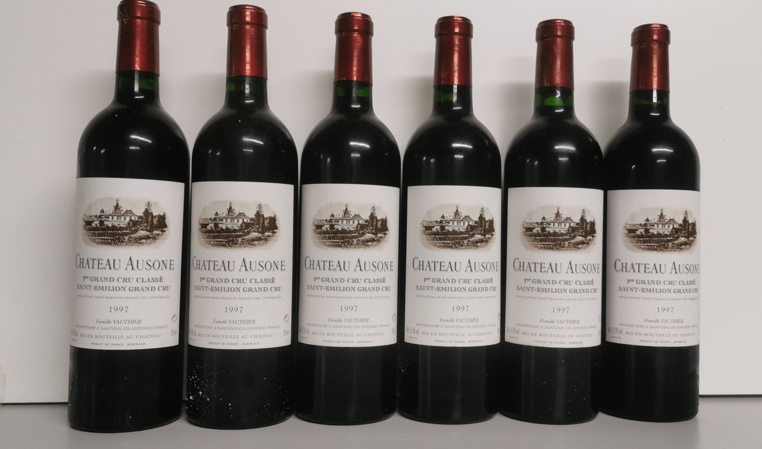 4 bouteilles :  | H&ocirc;tel Des Ventes de Monte-Carlo