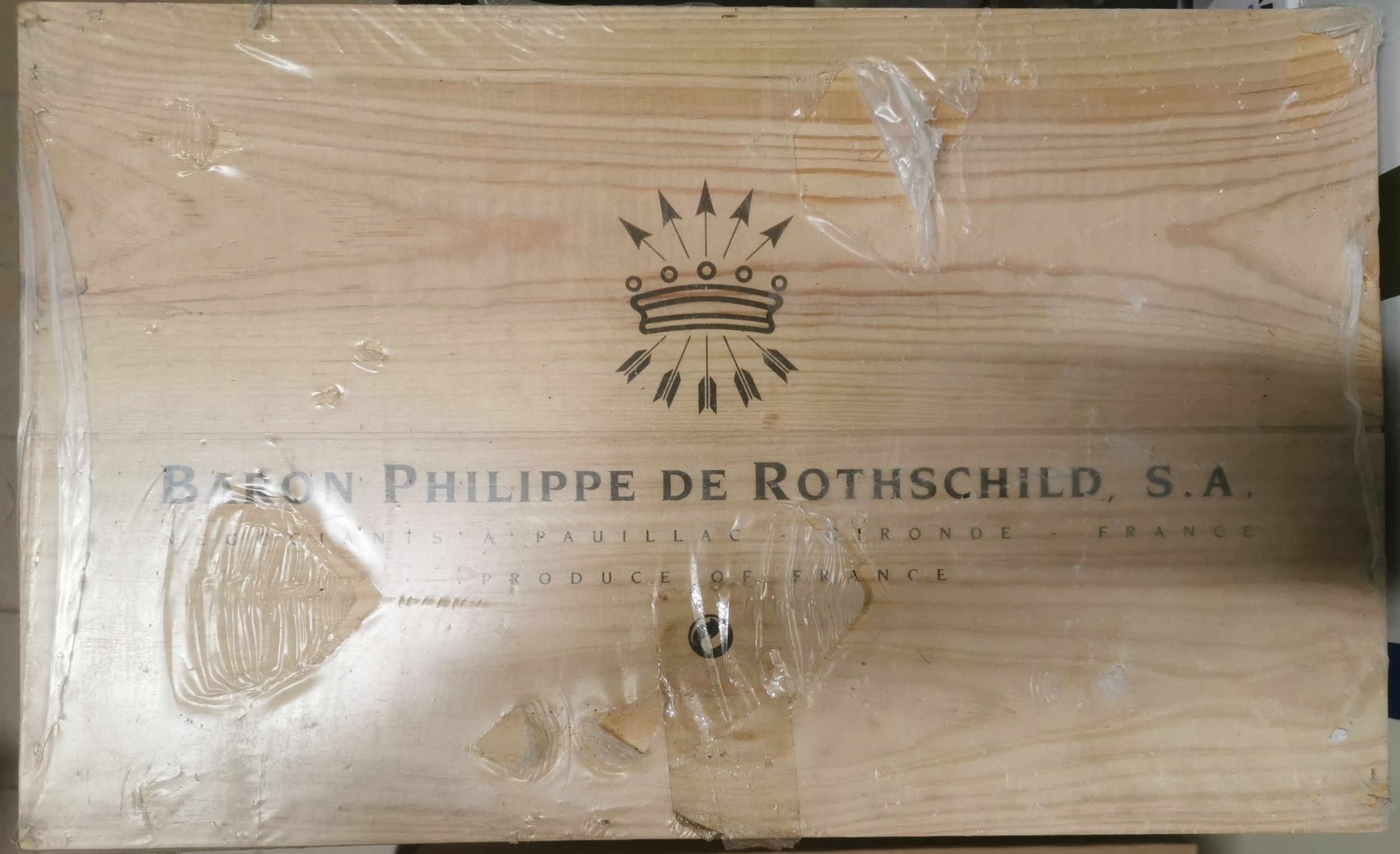 3 bouteilles  BAROLO :  | H&ocirc;tel Des Ventes de Monte-Carlo
