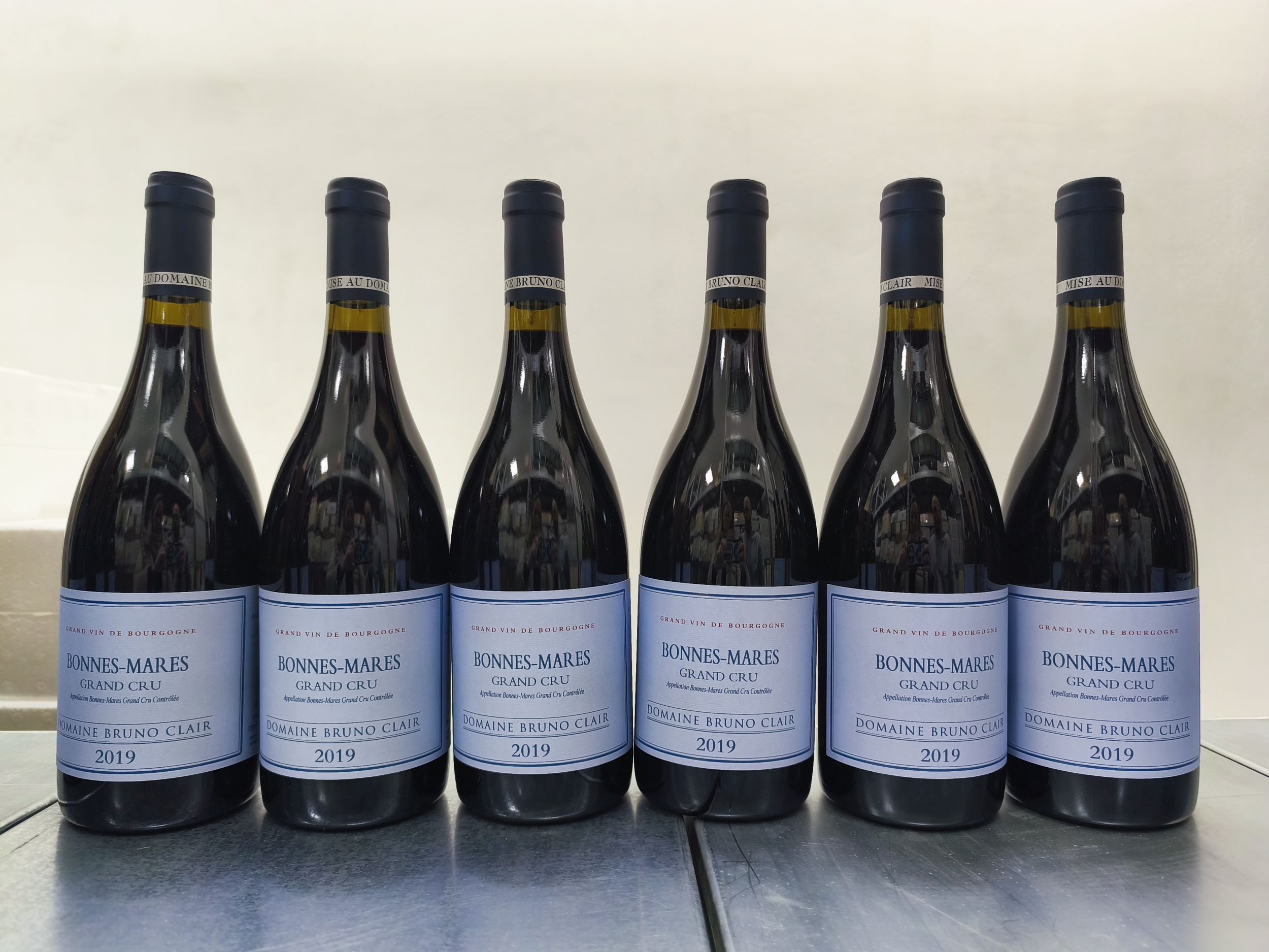 4 bouteilles BOURGOGNE:  | H&ocirc;tel Des Ventes de Monte-Carlo