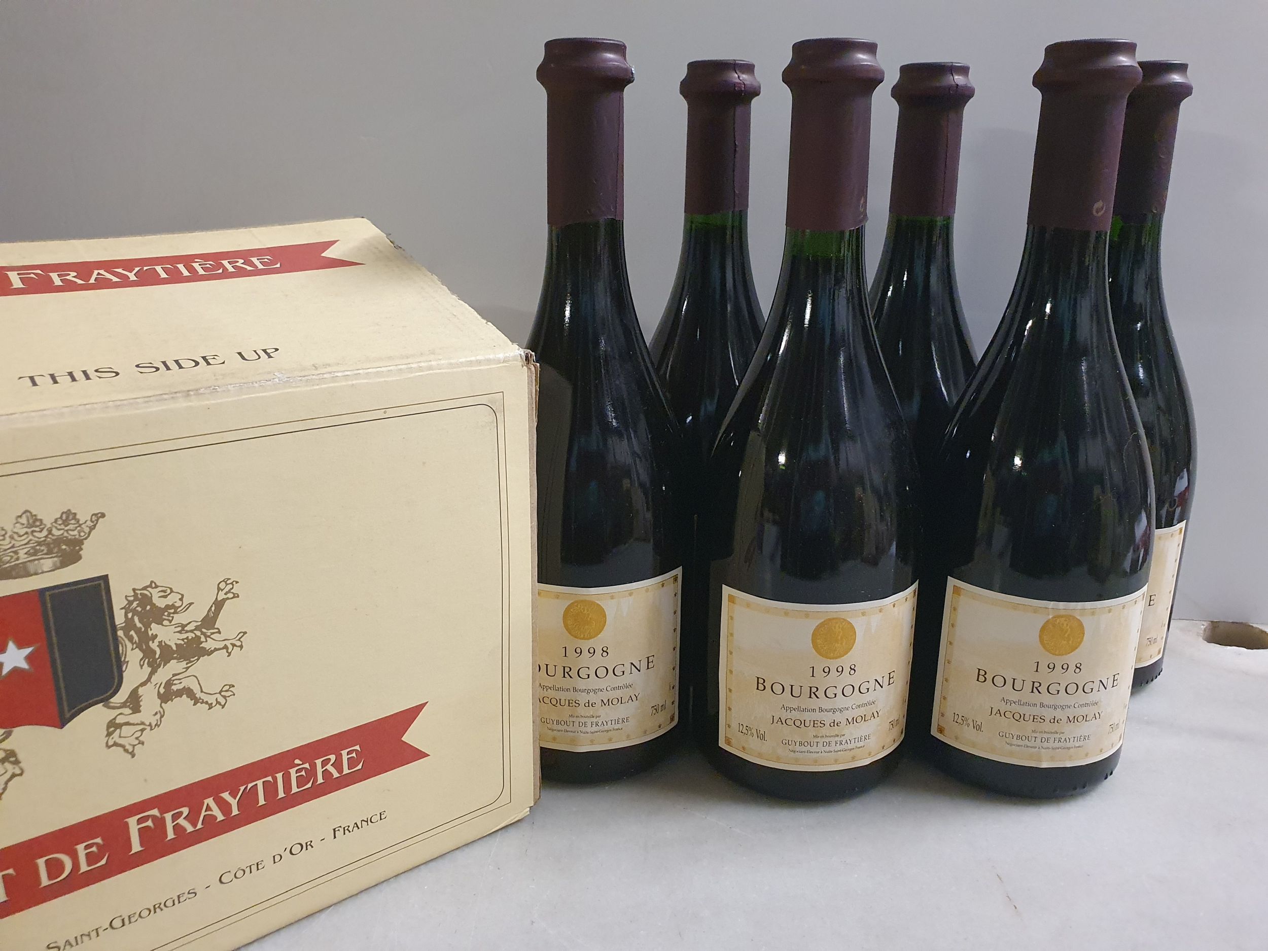 3 bouteilles  POMMARD :  | H&ocirc;tel Des Ventes de Monte-Carlo