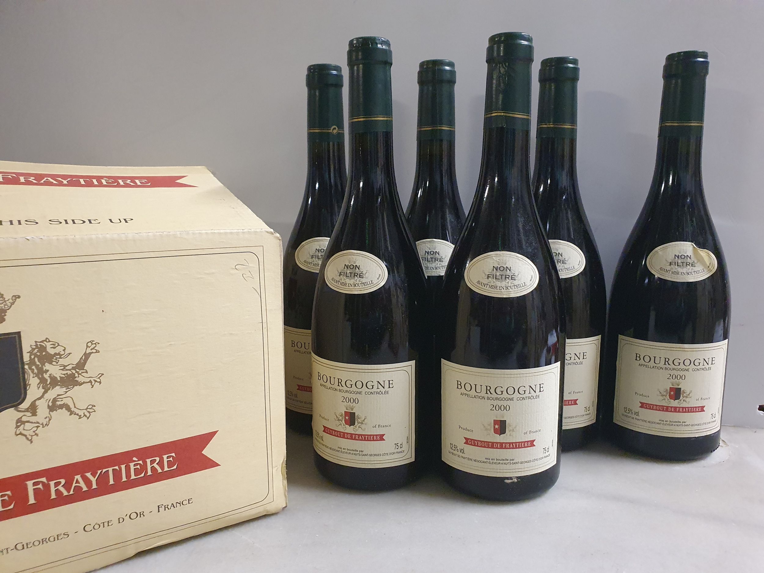 3 bouteilles  POMMARD :  | H&ocirc;tel Des Ventes de Monte-Carlo