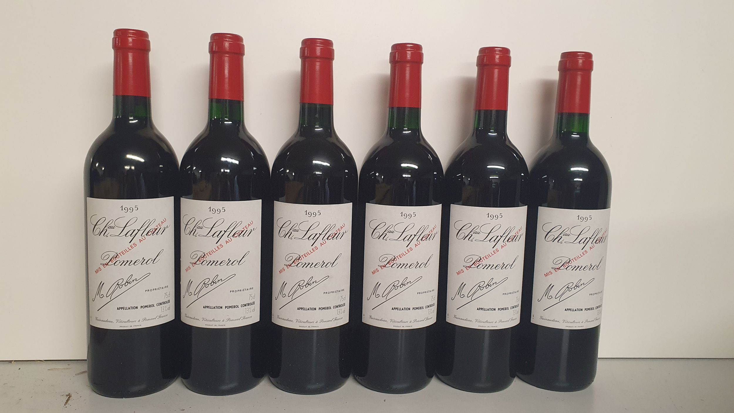 2 bouteilles BLANCS DIVERS :  | H&ocirc;tel Des Ventes de Monte-Carlo