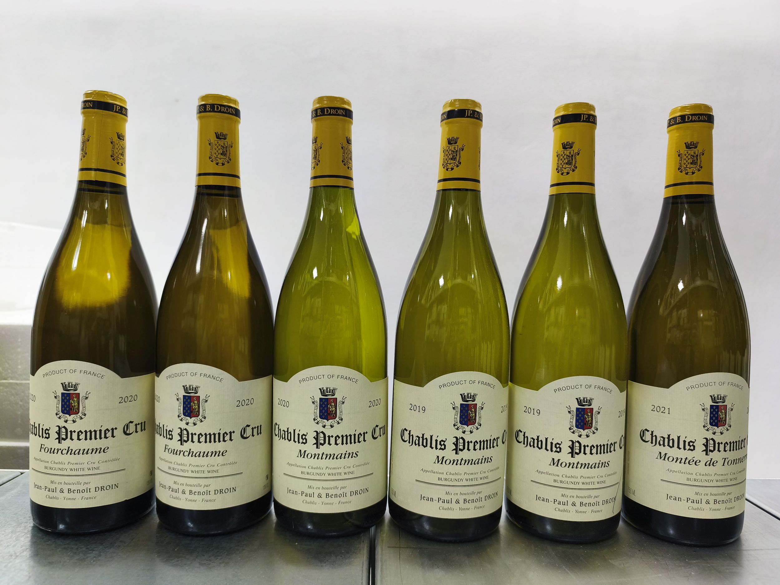 4 bouteilles BOURGOGNE:  | H&ocirc;tel Des Ventes de Monte-Carlo