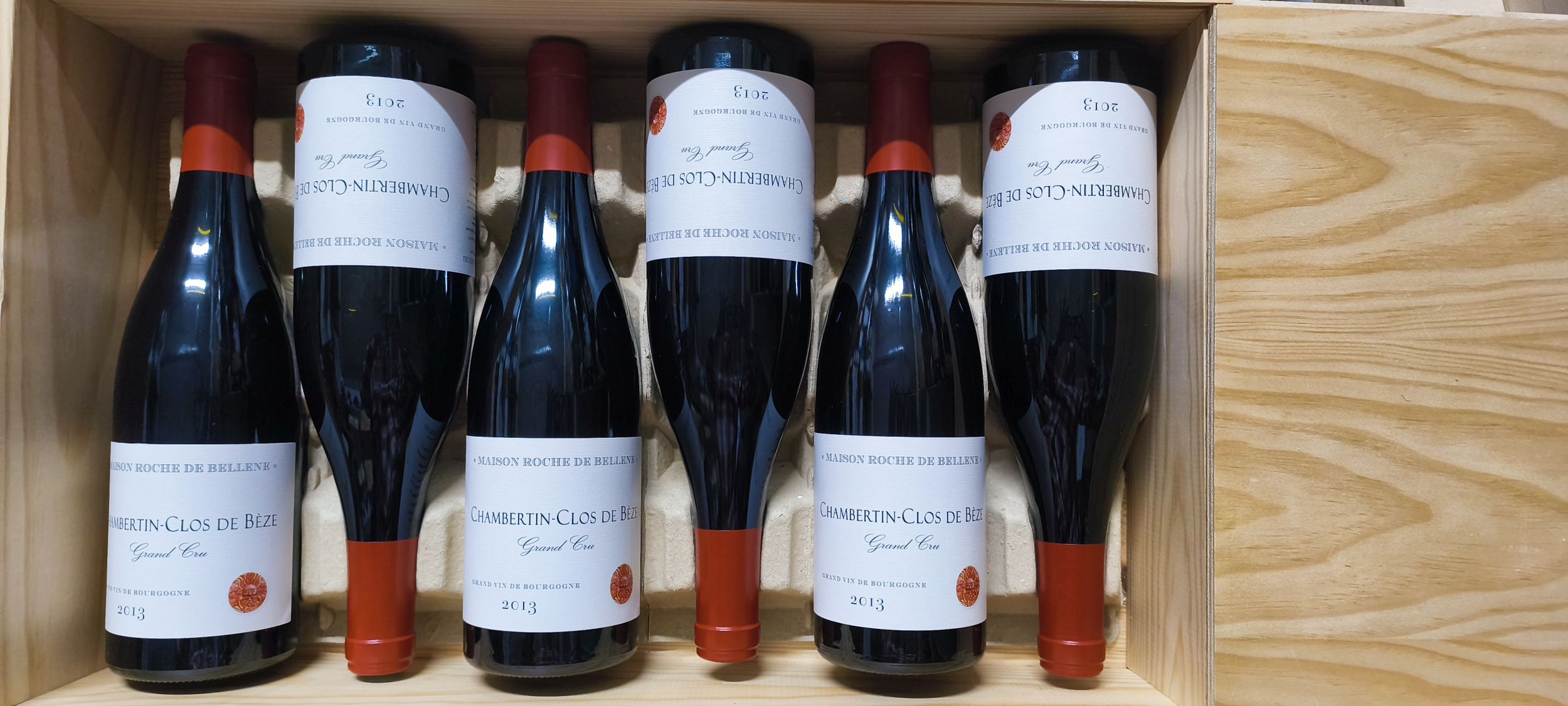 4 bouteilles BOURGOGNE:  | H&ocirc;tel Des Ventes de Monte-Carlo