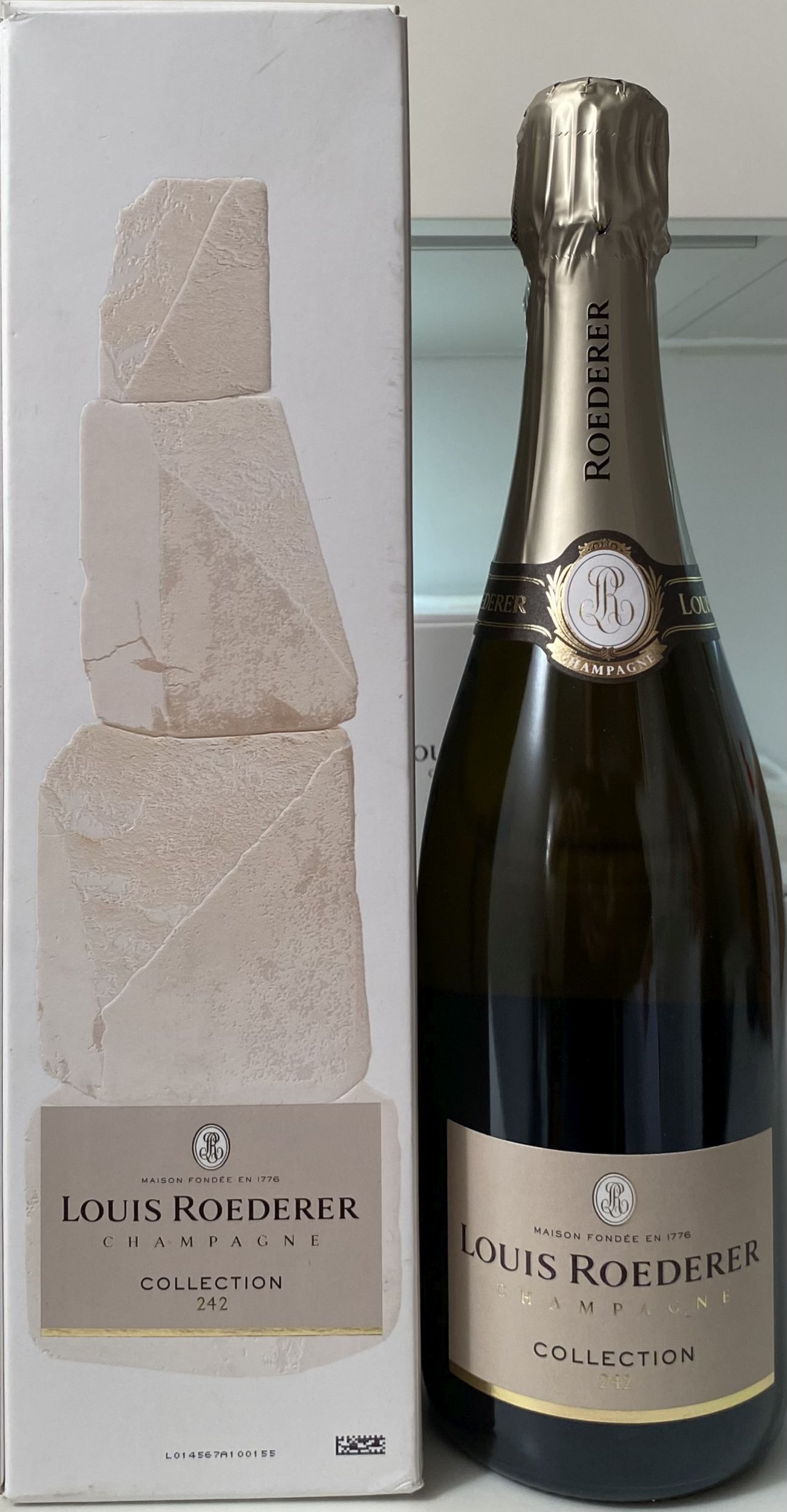 1 bouteille CHAMPAGNE :  | H&ocirc;tel Des Ventes de Monte-Carlo