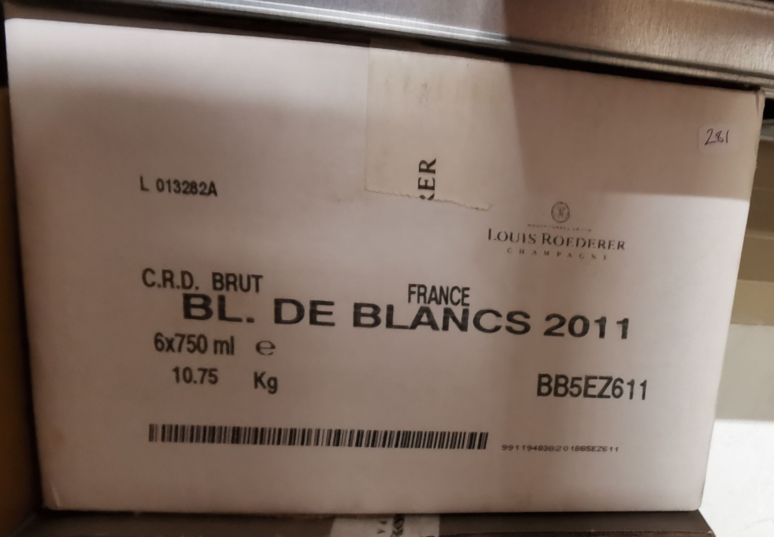 6 bouteilles CHAMPAGNE :  | H&ocirc;tel Des Ventes de Monte-Carlo