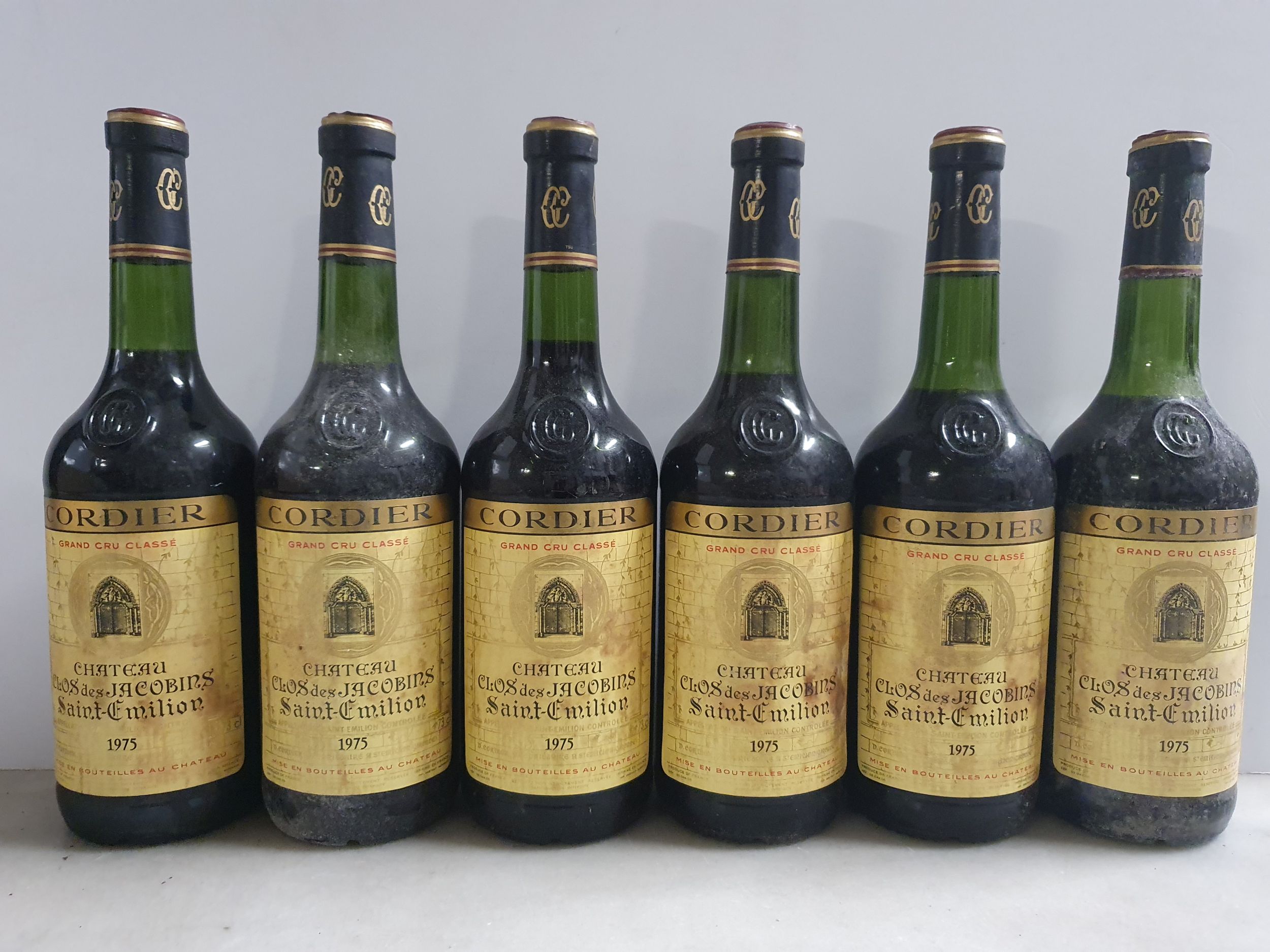 3 bouteilles  POMMARD :  | H&ocirc;tel Des Ventes de Monte-Carlo